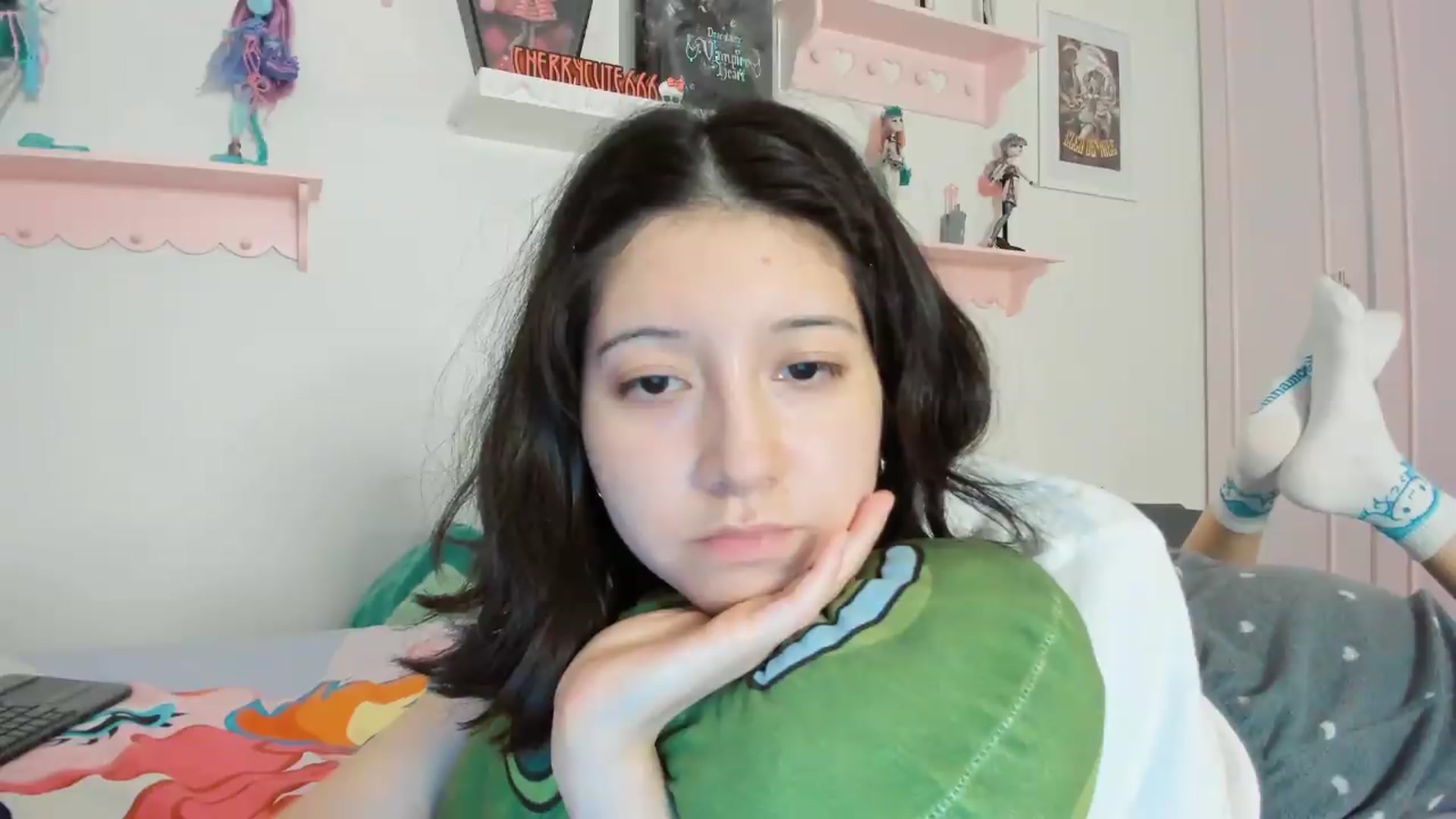 Gallery image thumbnail from Cherrycute666's myfreecams stream on, 04/22/2026, 05:30 image 7 of 20