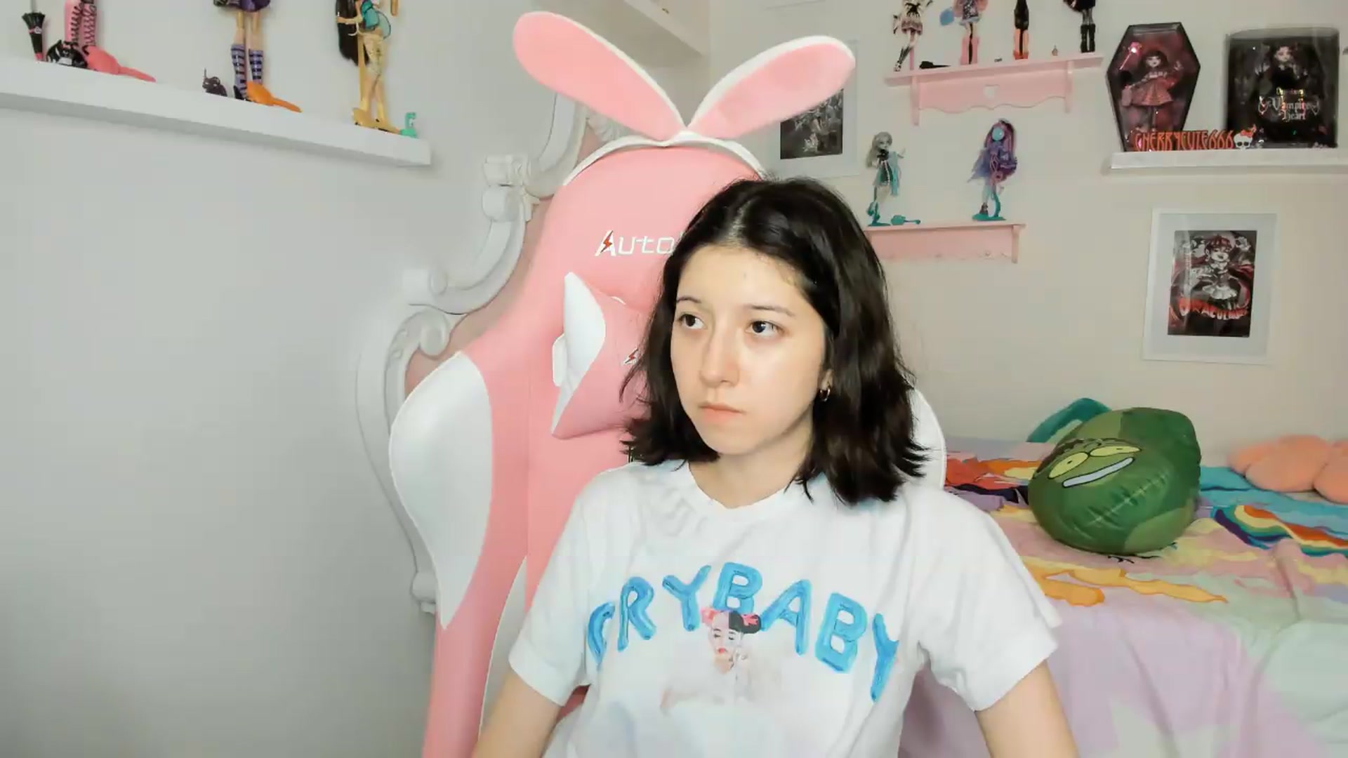 Gallery image thumbnail from Cherrycute666's myfreecams stream on, 04/22/2026, 05:30 image 20 of 20