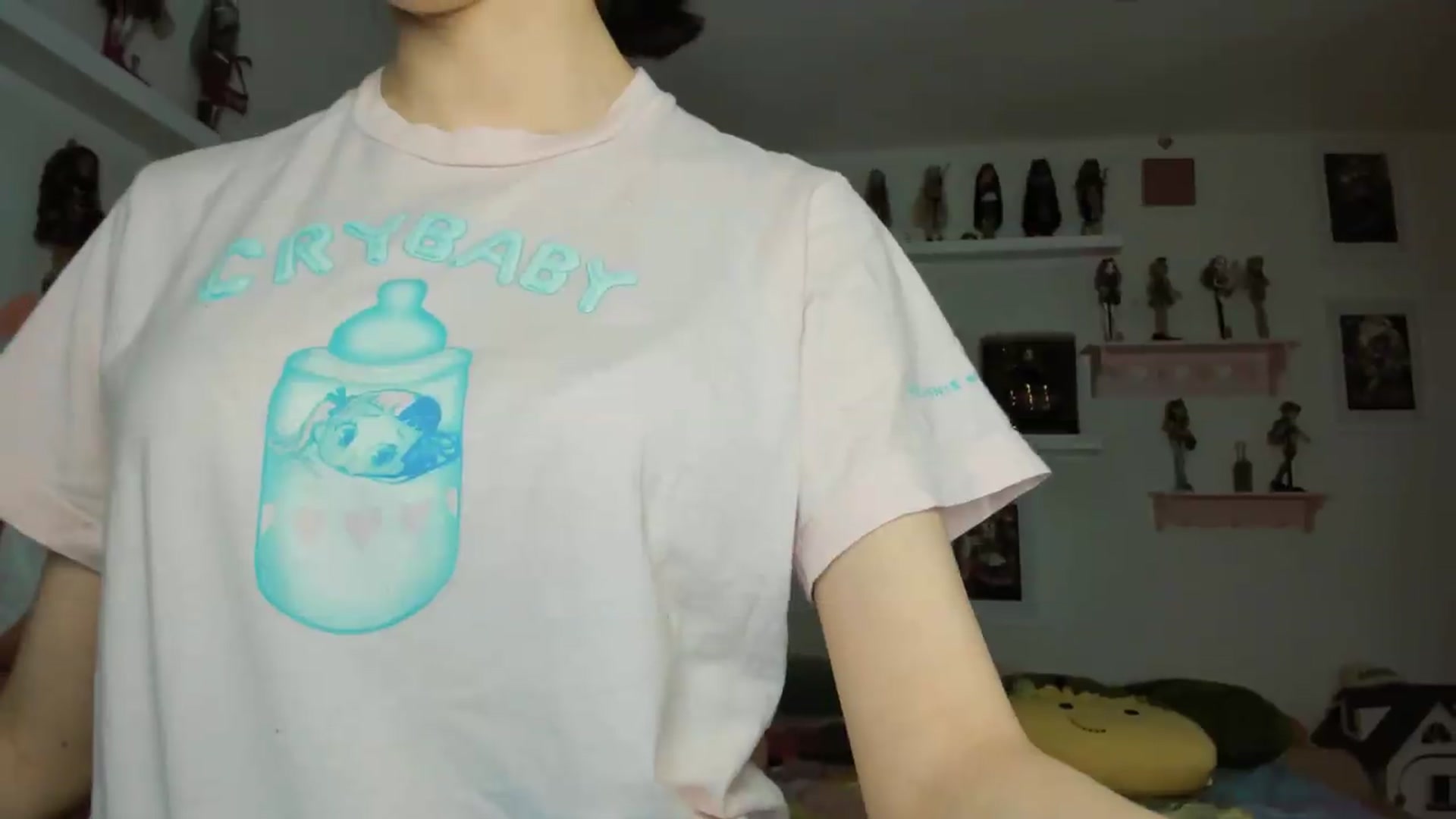 Gallery image thumbnail from Cherrycute666's myfreecams stream on, 04/23/2026, 24:59 image 20 of 20