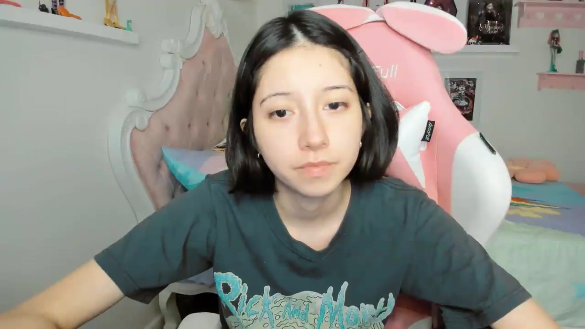 Gallery image thumbnail from Cherrycute666's myfreecams stream on, 04/24/2026, 04:01 image 6 of 20