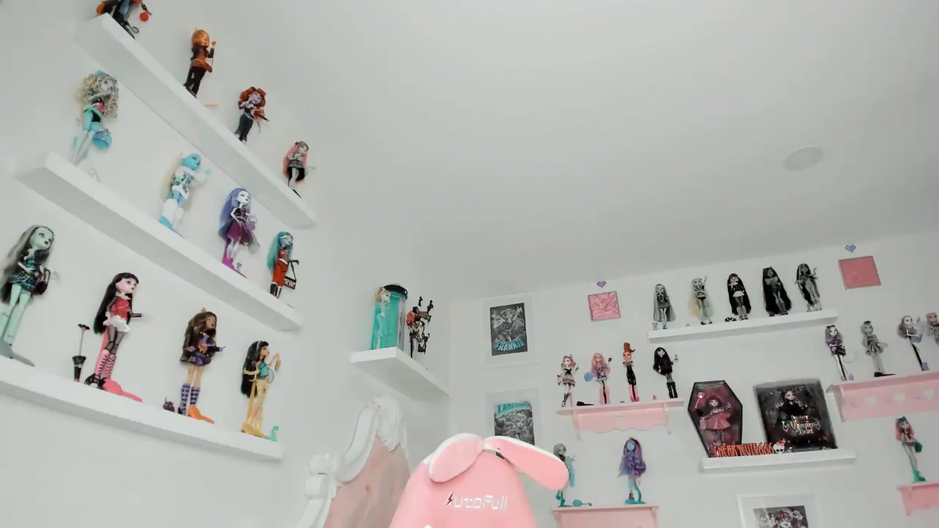 Gallery image thumbnail from Cherrycute666's myfreecams stream on, 04/24/2026, 04:01 image 20 of 20