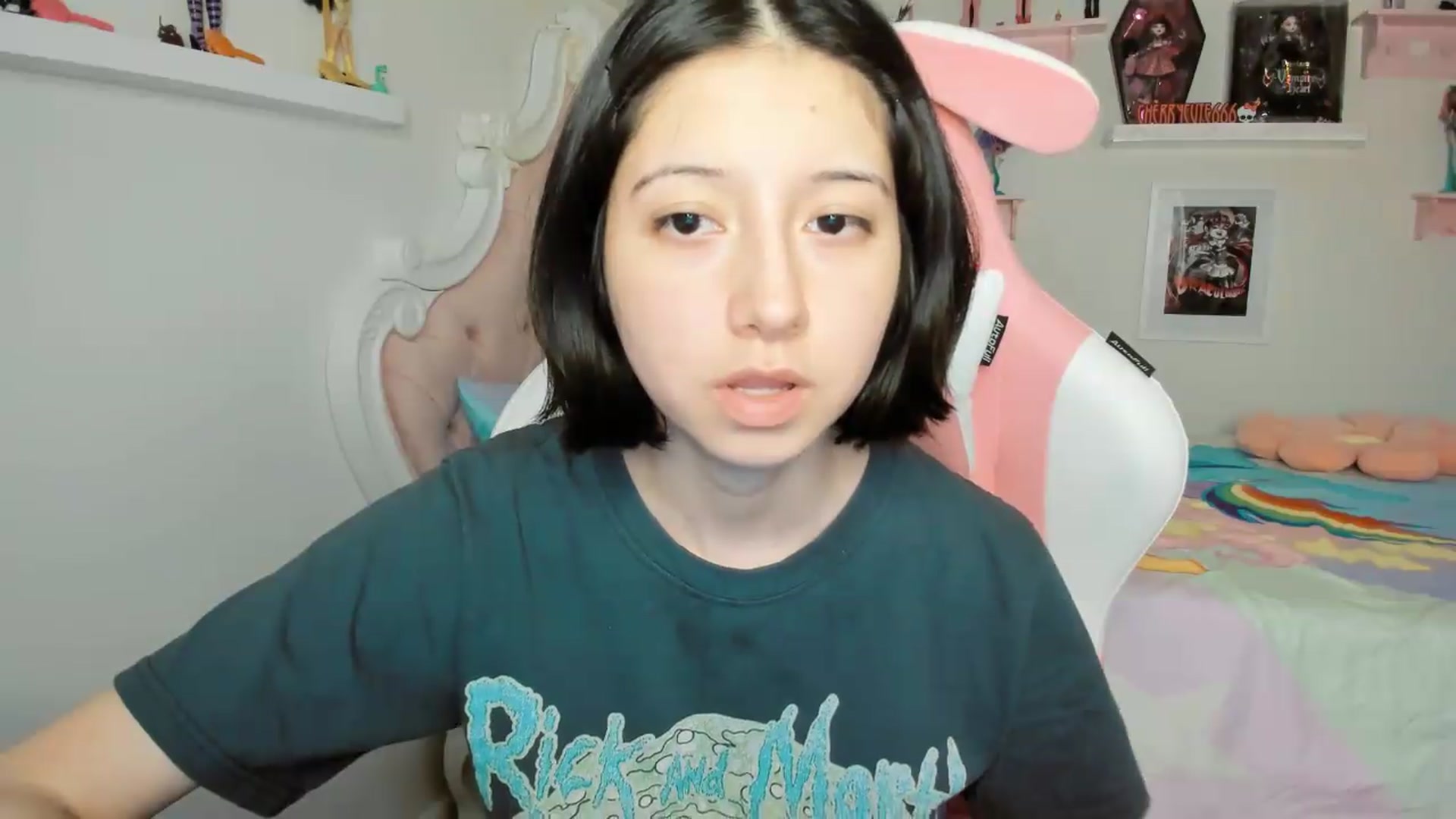 Gallery image thumbnail from Cherrycute666's myfreecams stream on, 04/24/2026, 04:01 image 17 of 20