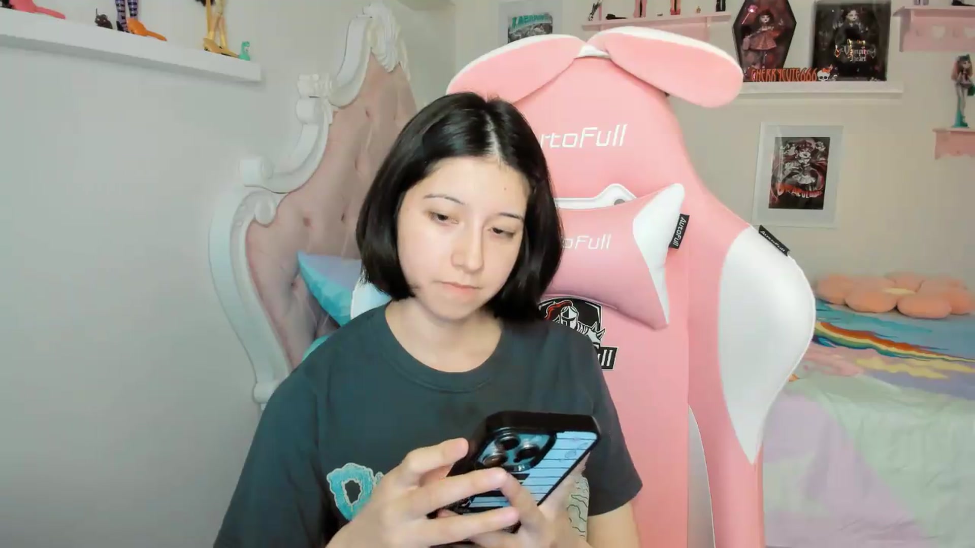 Gallery image thumbnail from Cherrycute666's myfreecams stream on, 04/24/2026, 04:01 image 13 of 20