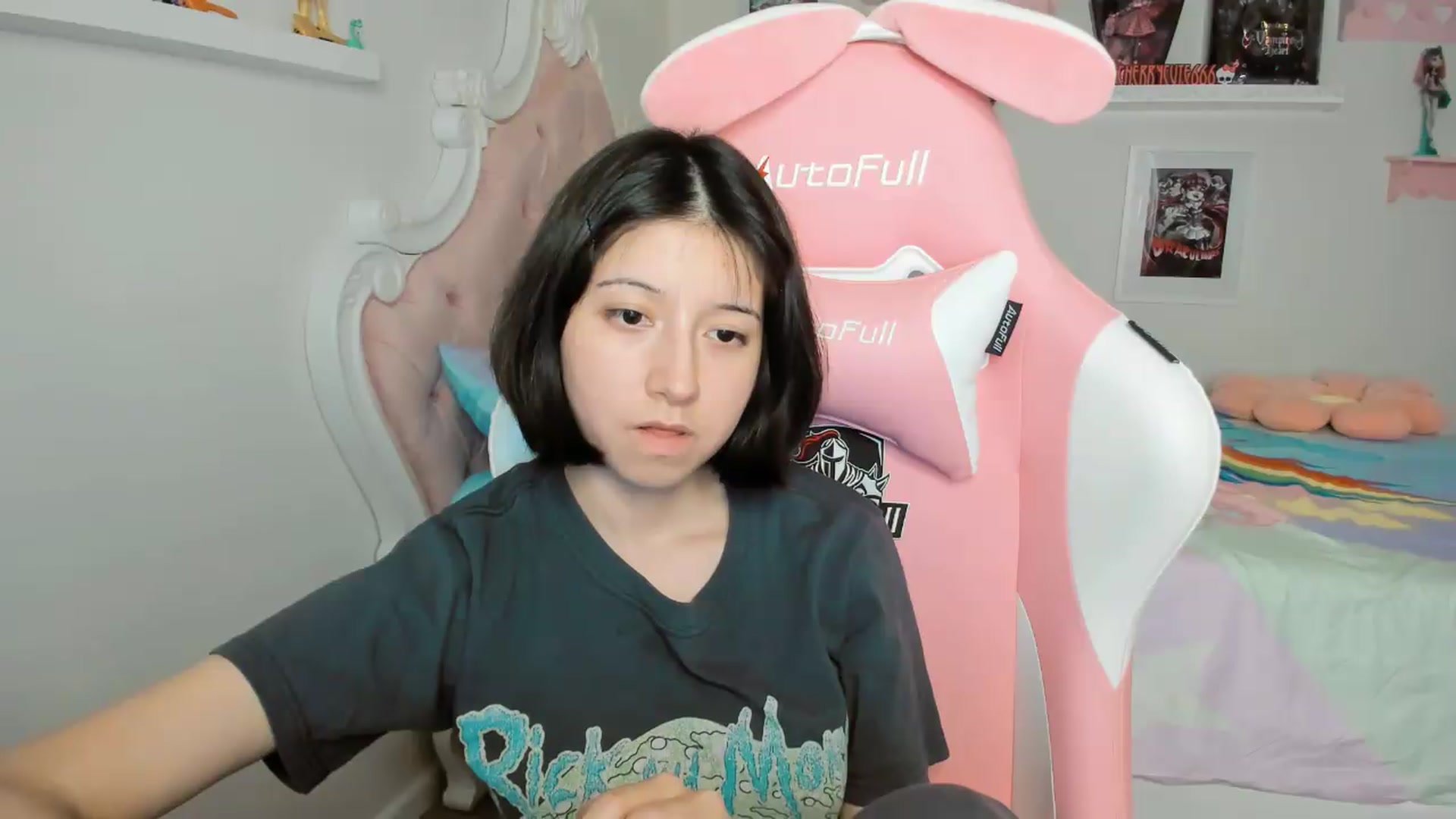 Gallery image thumbnail from Cherrycute666's myfreecams stream on, 04/24/2026, 06:53 image 5 of 20