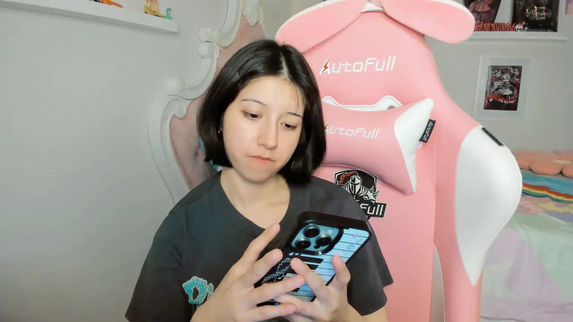 Gallery image thumbnail from Cherrycute666's myfreecams stream on, 04/24/2026, 06:53 image 3 of 20