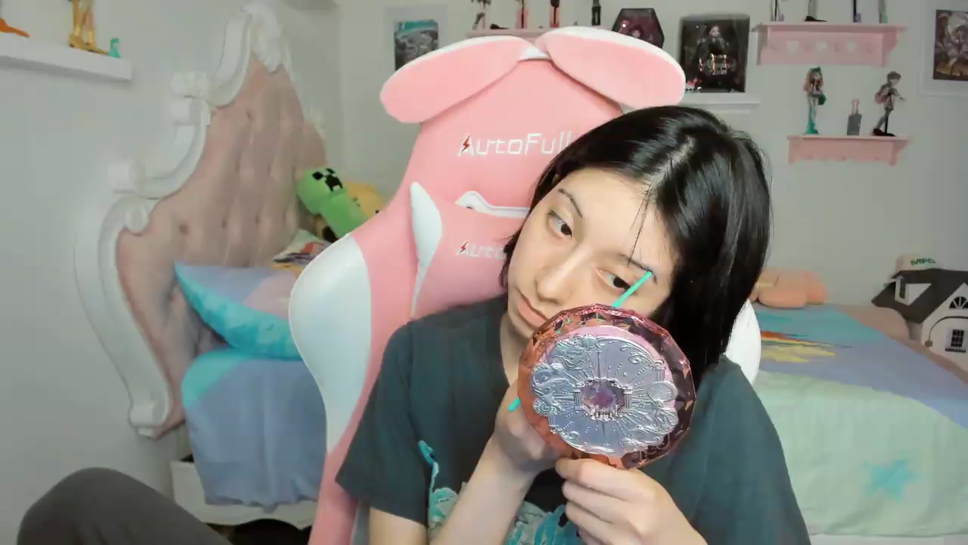 Gallery image thumbnail from Cherrycute666's myfreecams stream on, 04/24/2026, 06:53 image 1 of 20