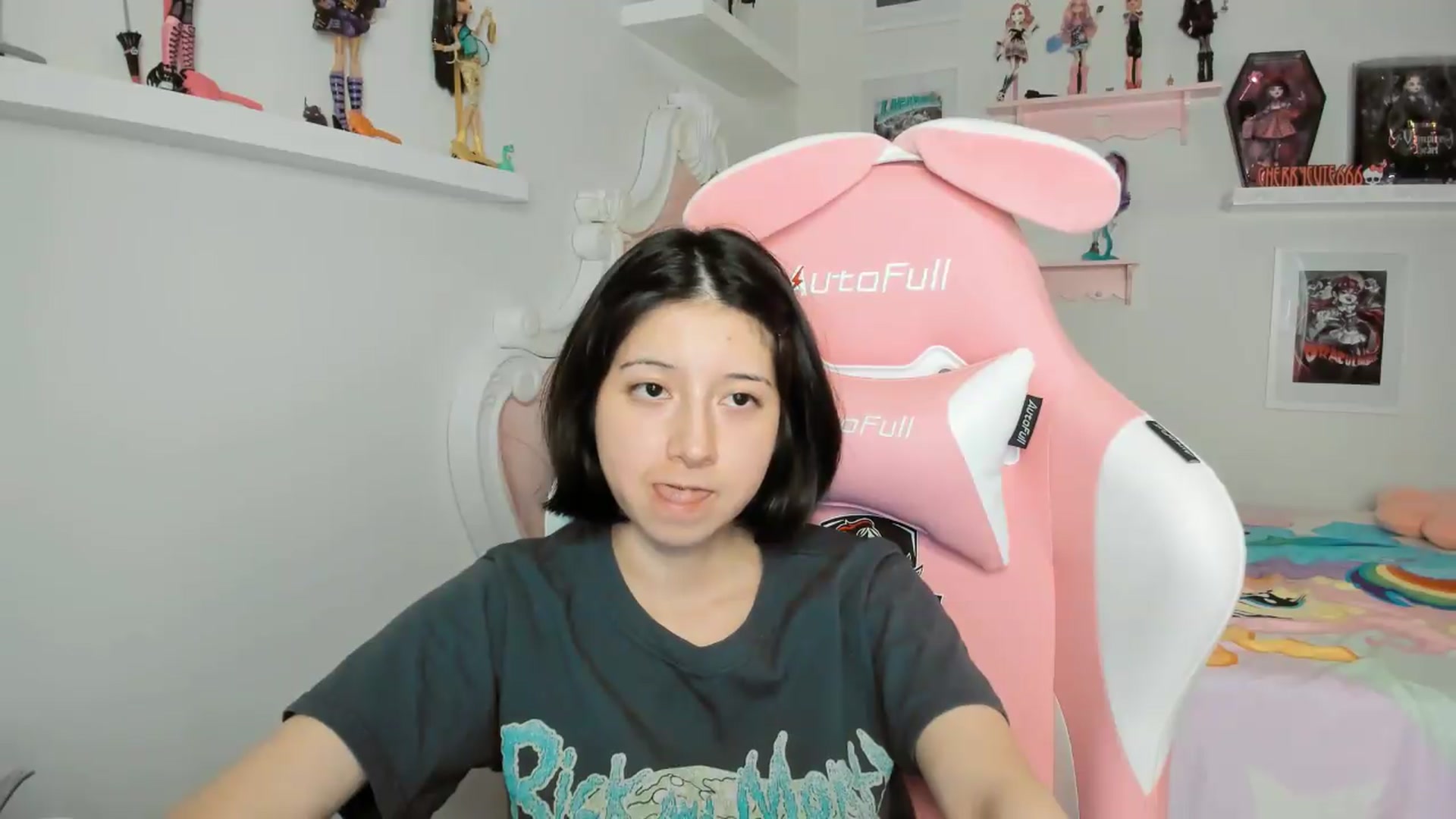 Gallery image thumbnail from Cherrycute666's myfreecams stream on, 04/24/2026, 06:53 image 11 of 20