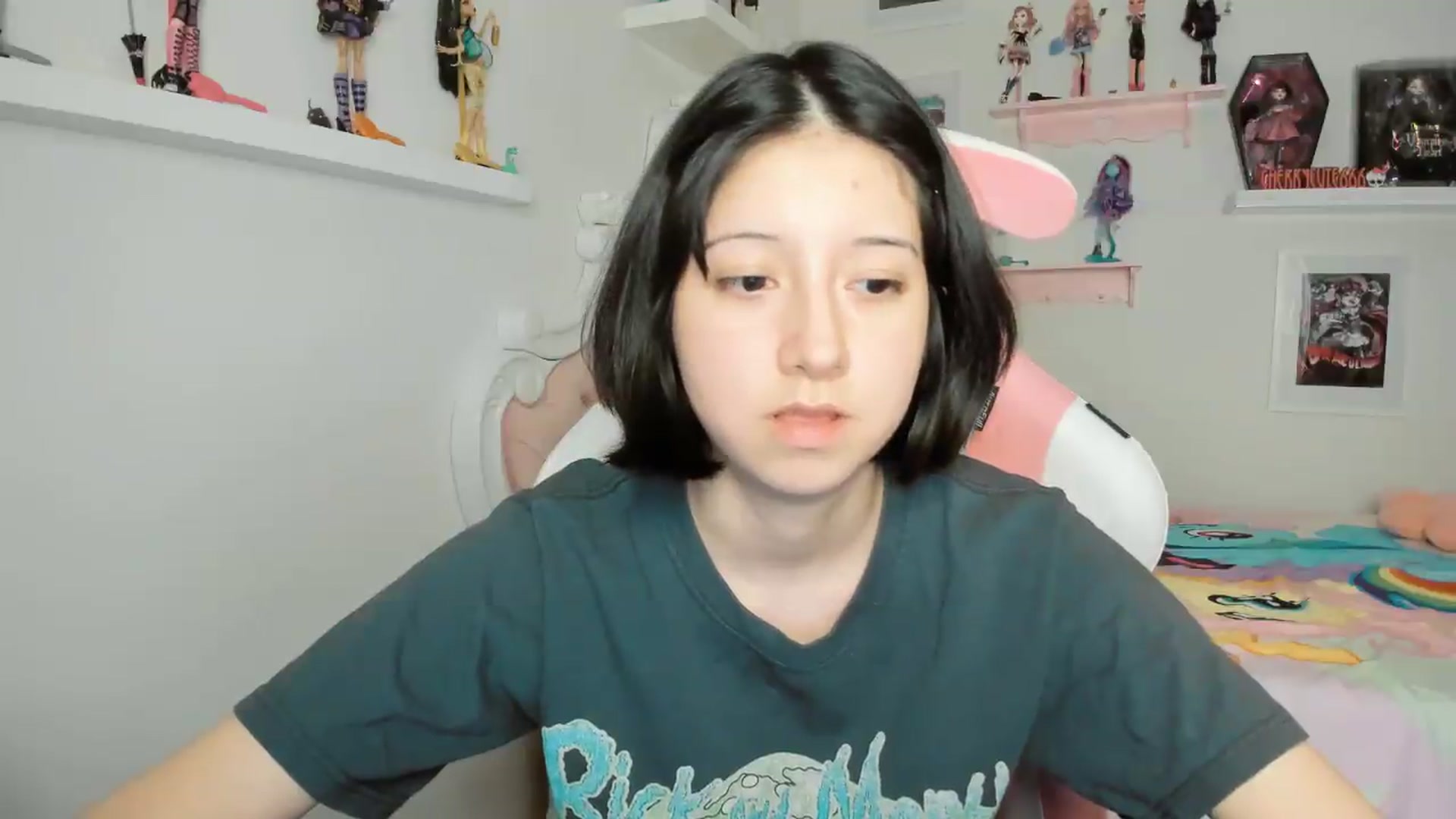 Gallery image thumbnail from Cherrycute666's myfreecams stream on, 04/24/2026, 06:53 image 14 of 20