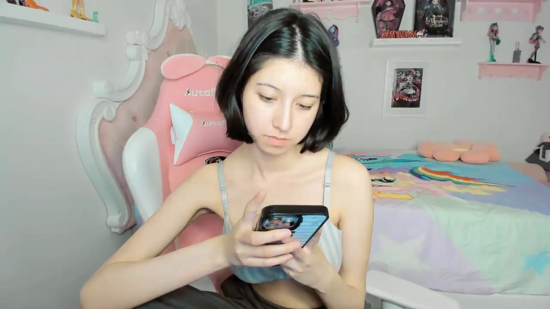 Gallery image thumbnail from Cherrycute666's myfreecams stream on, 04/24/2026, 08:12 image 8 of 20