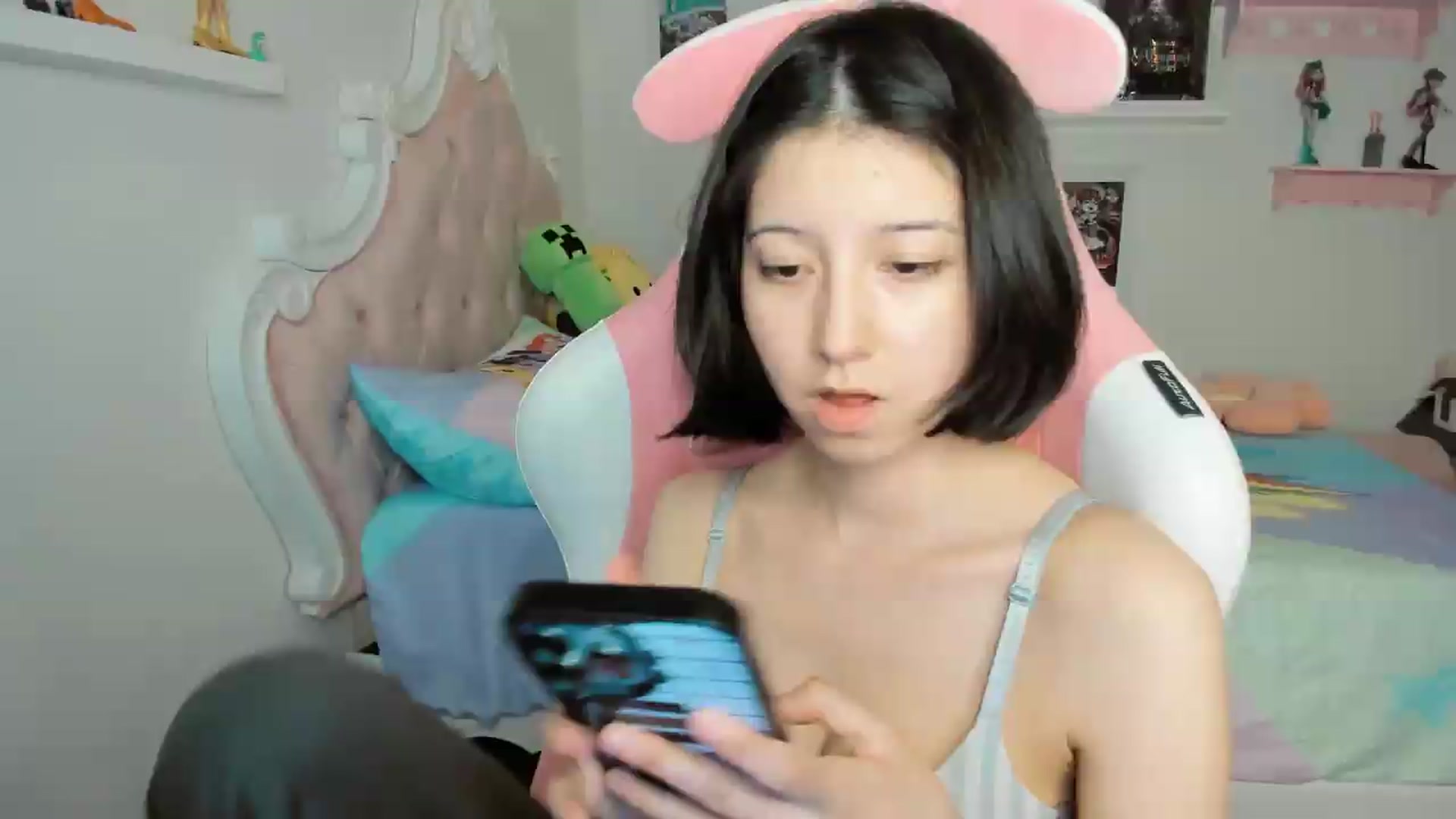 Gallery image thumbnail from Cherrycute666's myfreecams stream on, 04/24/2026, 08:12 image 12 of 20