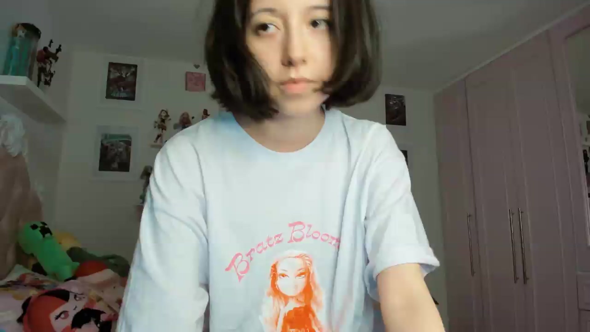 Gallery image thumbnail from Cherrycute666's myfreecams stream on, 04/25/2026, 06:38 image 4 of 20