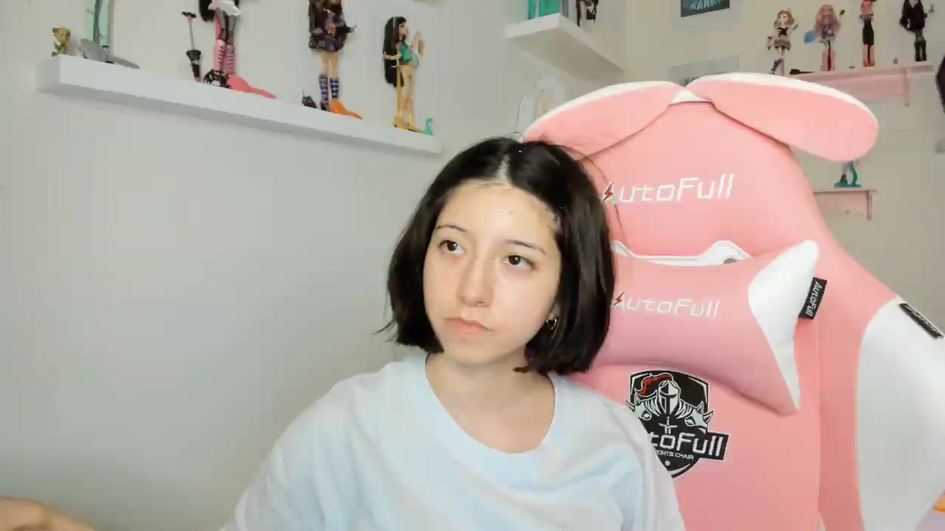 Gallery image thumbnail from Cherrycute666's myfreecams stream on, 04/25/2026, 06:38 image 14 of 20