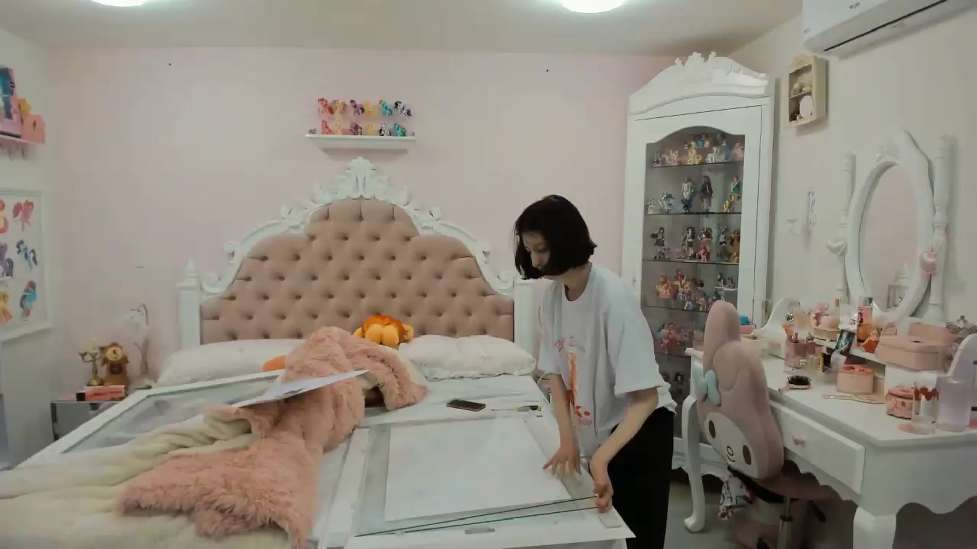 Gallery image thumbnail from Cherrycute666's myfreecams stream on, 04/25/2026, 06:38 image 7 of 20