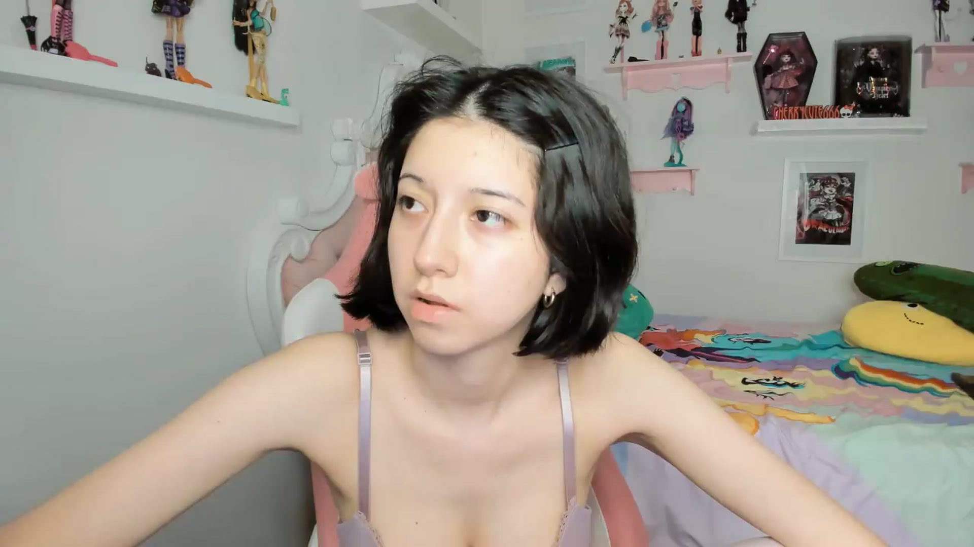 Gallery image thumbnail from Cherrycute666's myfreecams stream on, 04/27/2026, 06:02 image 8 of 20