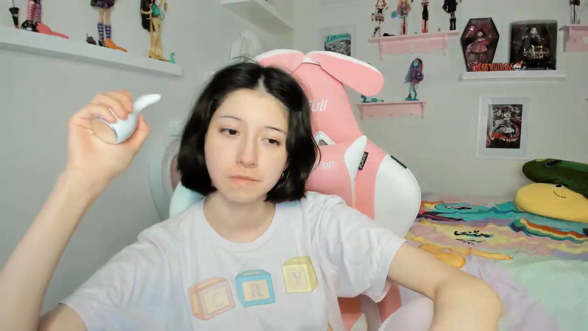 Gallery image thumbnail from Cherrycute666's myfreecams stream on, 04/27/2026, 06:02 image 20 of 20