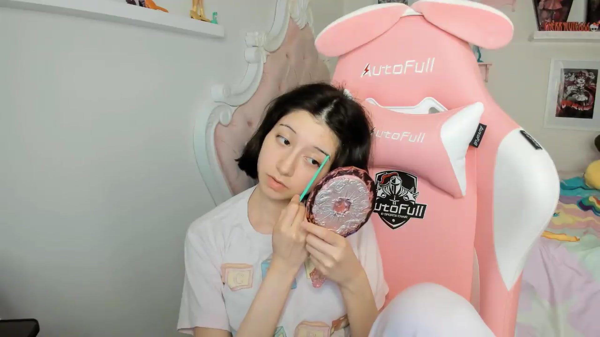 Gallery image thumbnail from Cherrycute666's myfreecams stream on, 04/27/2026, 06:02 image 11 of 20