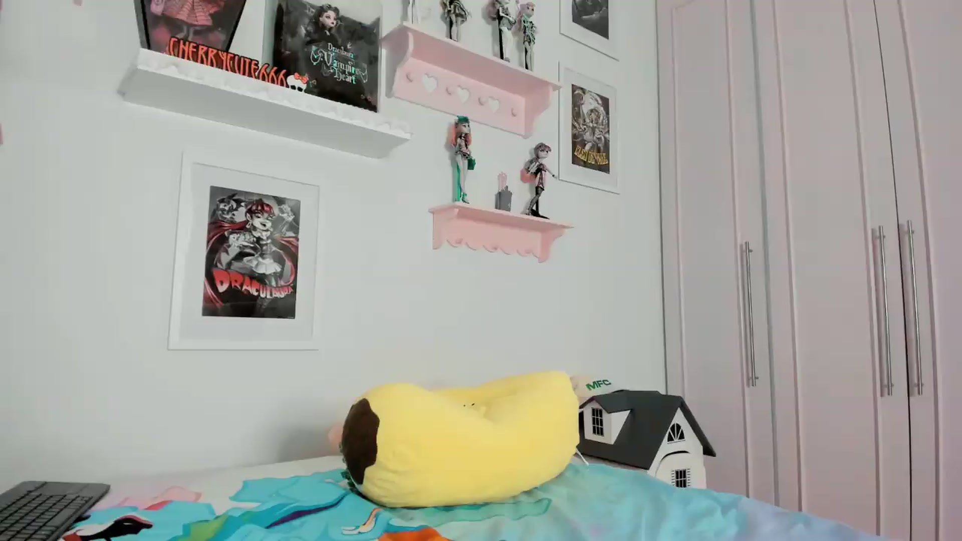 Gallery image thumbnail from Cherrycute666's myfreecams stream on, 04/28/2026, 06:15 image 15 of 20