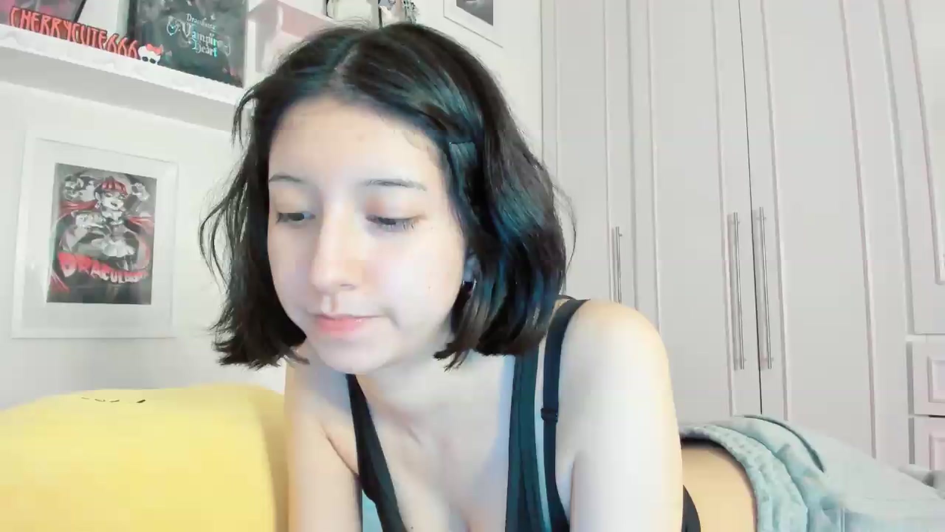 Gallery image thumbnail from Cherrycute666's myfreecams stream on, 04/28/2026, 08:06 image 19 of 20