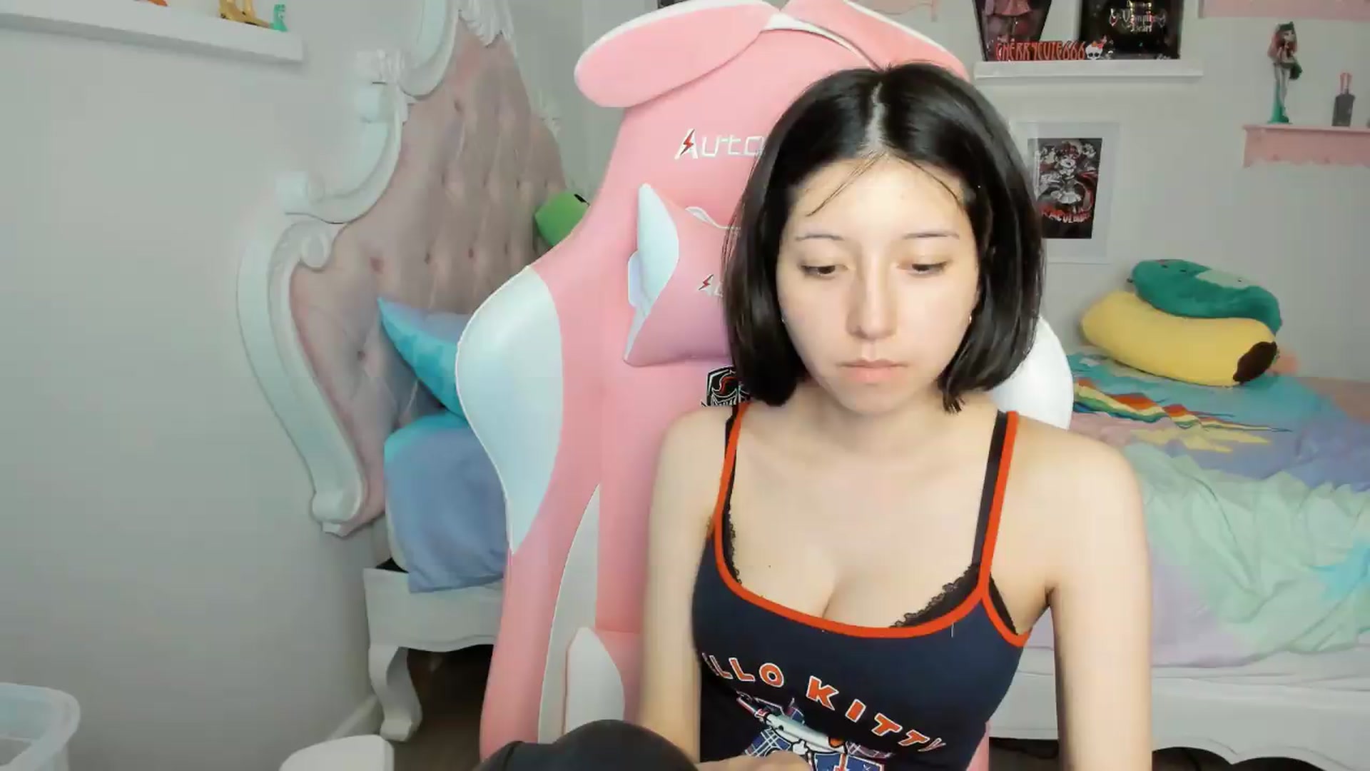Gallery image thumbnail from Cherrycute666's myfreecams stream on, 04/29/2026, 07:39 image 5 of 20