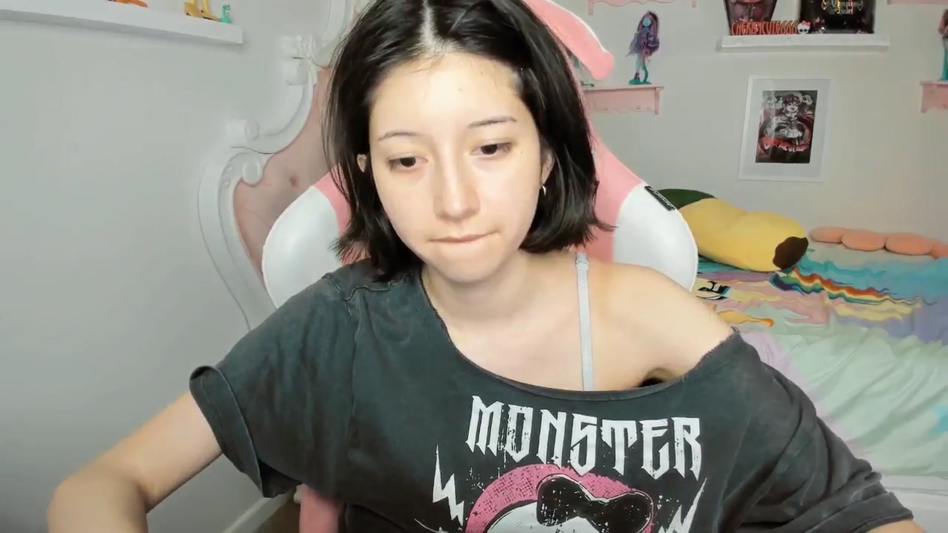 Gallery image thumbnail from Cherrycute666's myfreecams stream on, 05/03/2026, 07:07 image 11 of 20
