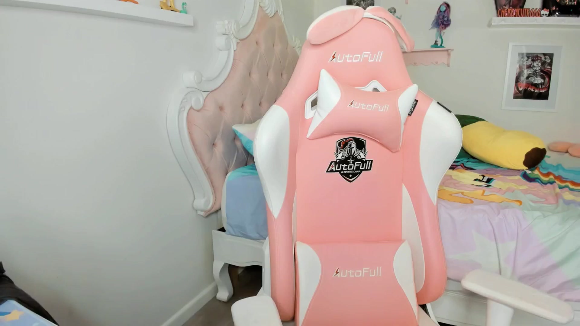 Gallery image thumbnail from Cherrycute666's myfreecams stream on, 05/03/2026, 07:07 image 3 of 20