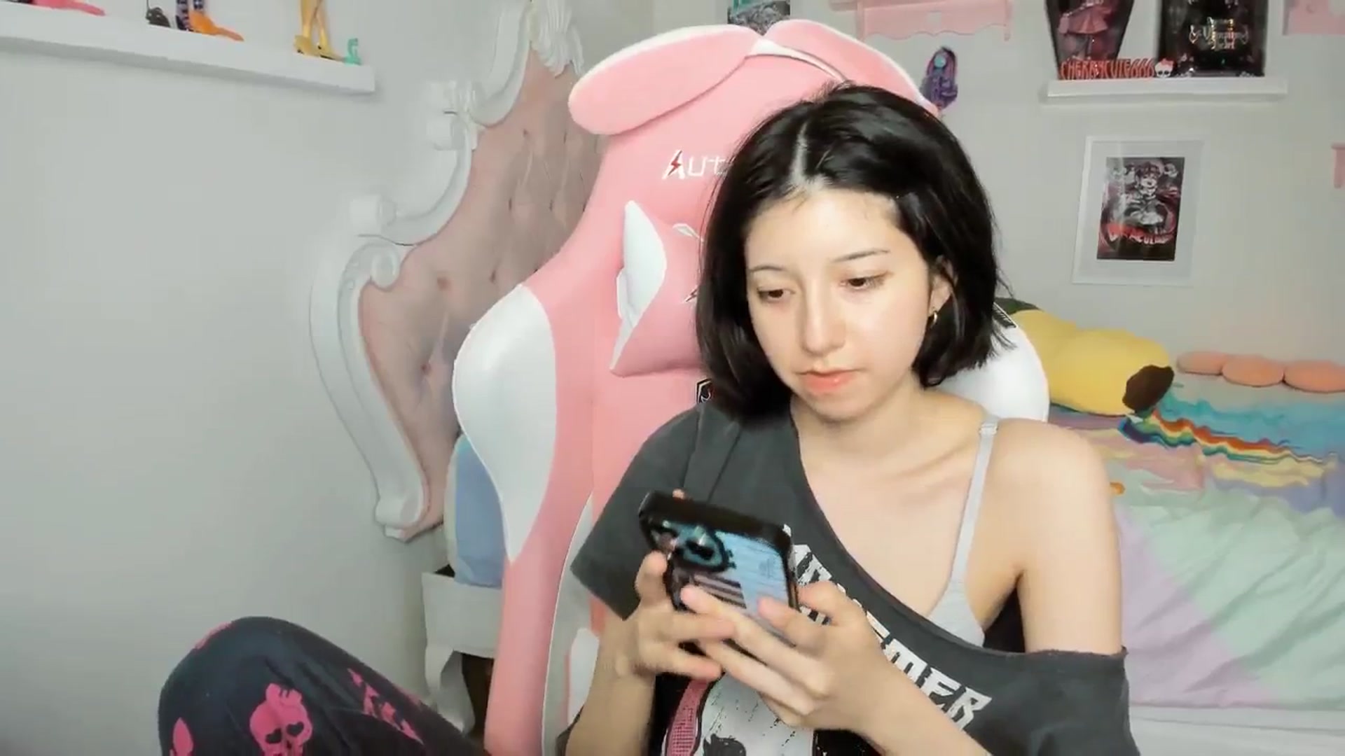 Gallery image thumbnail from Cherrycute666's myfreecams stream on, 05/03/2026, 07:07 image 10 of 20