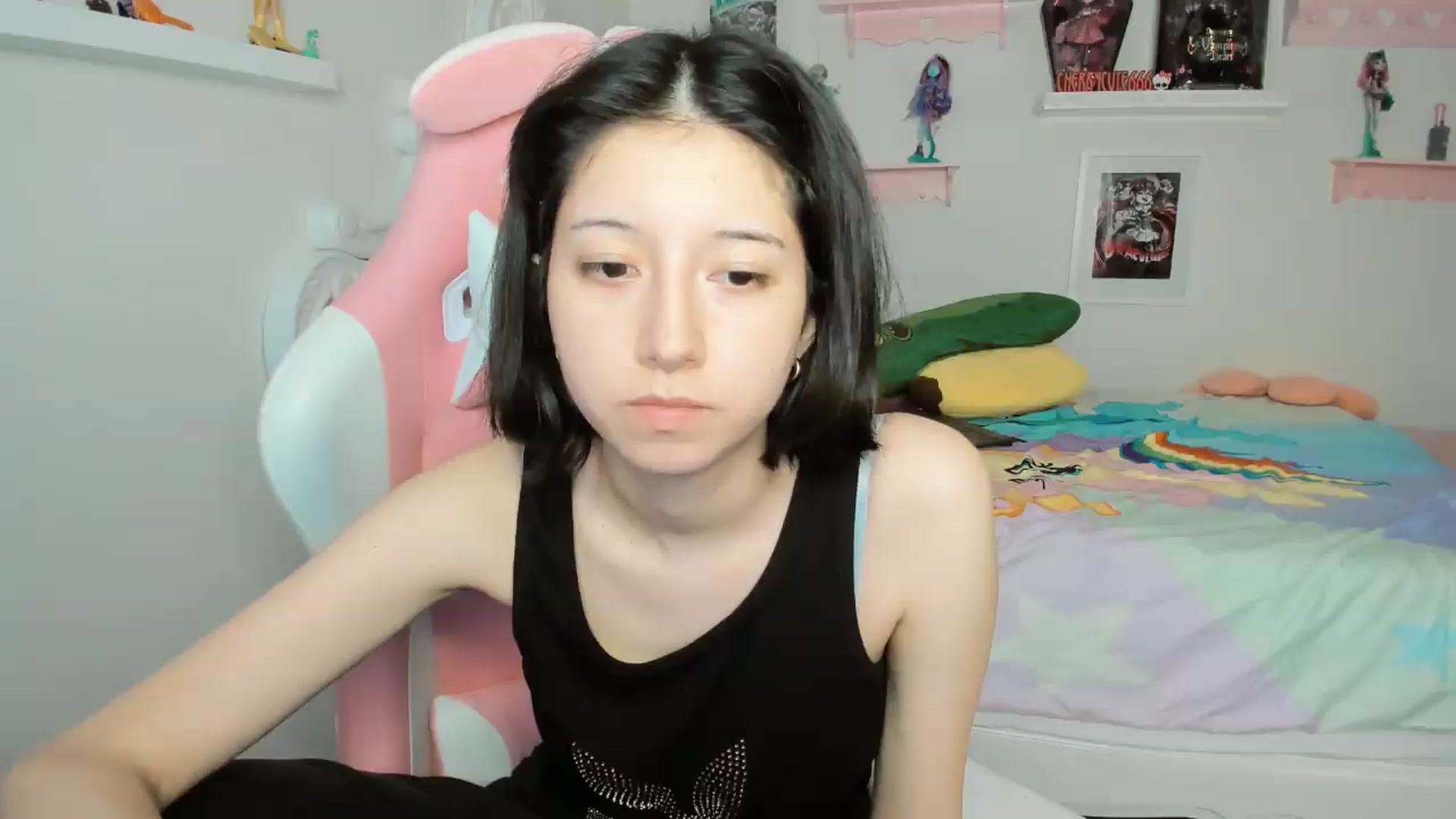 Gallery image thumbnail from Cherrycute666's myfreecams stream on, 05/05/2026, 06:16 image 15 of 20