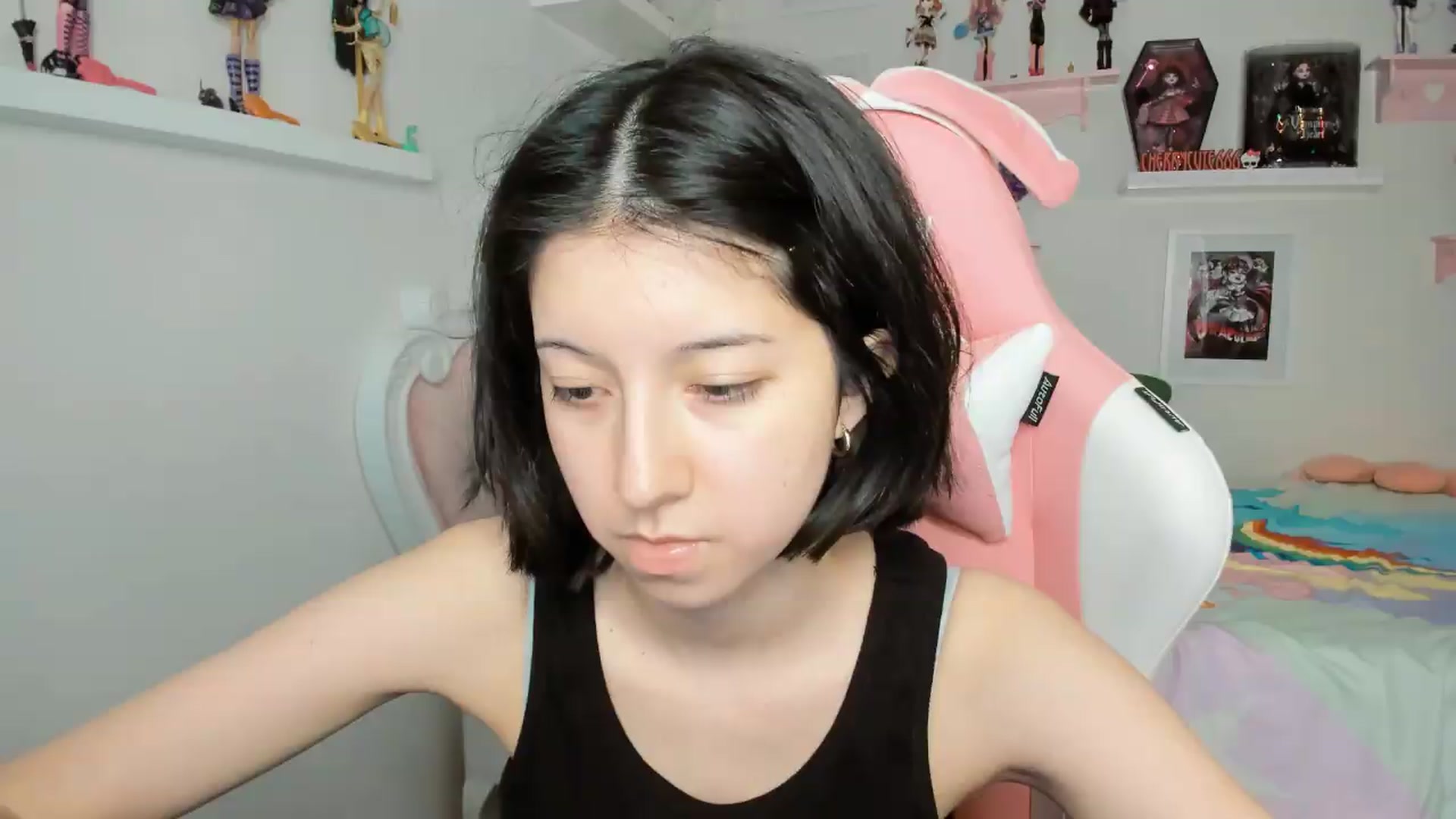 Gallery image thumbnail from Cherrycute666's myfreecams stream on, 05/05/2026, 06:16 image 4 of 20