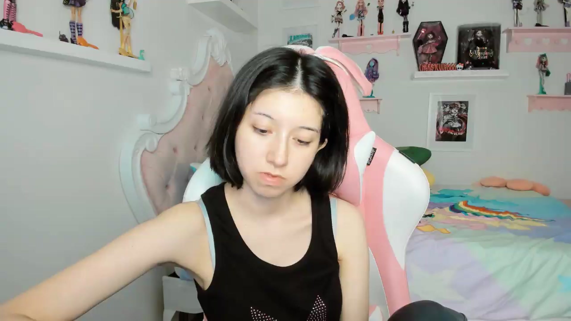 Gallery image thumbnail from Cherrycute666's myfreecams stream on, 05/05/2026, 06:16 image 8 of 20