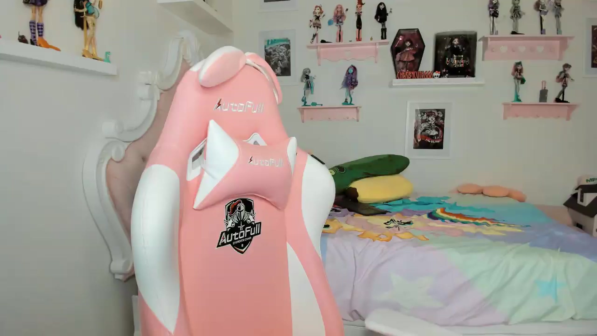 Gallery image thumbnail from Cherrycute666's myfreecams stream on, 05/05/2026, 06:16 image 10 of 20