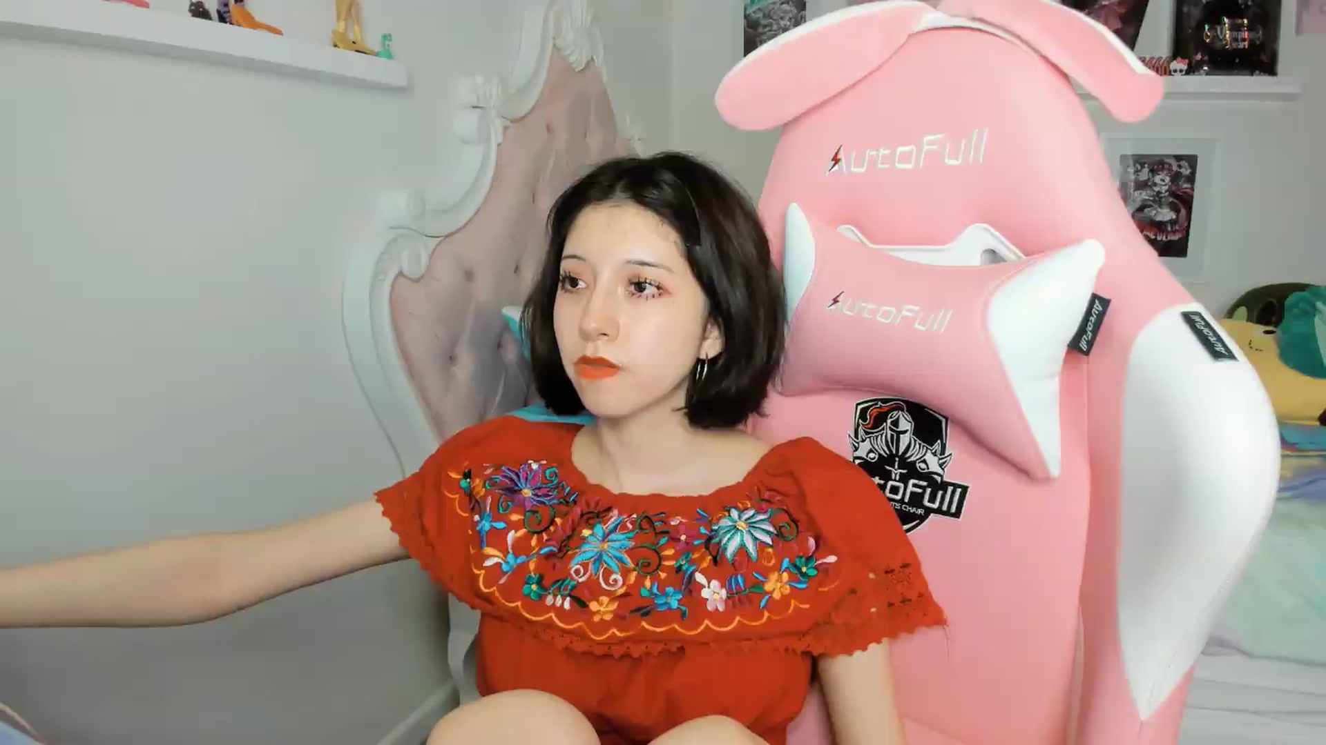 Gallery image thumbnail from Cherrycute666's myfreecams stream on, 05/06/2026, 04:32 image 7 of 20