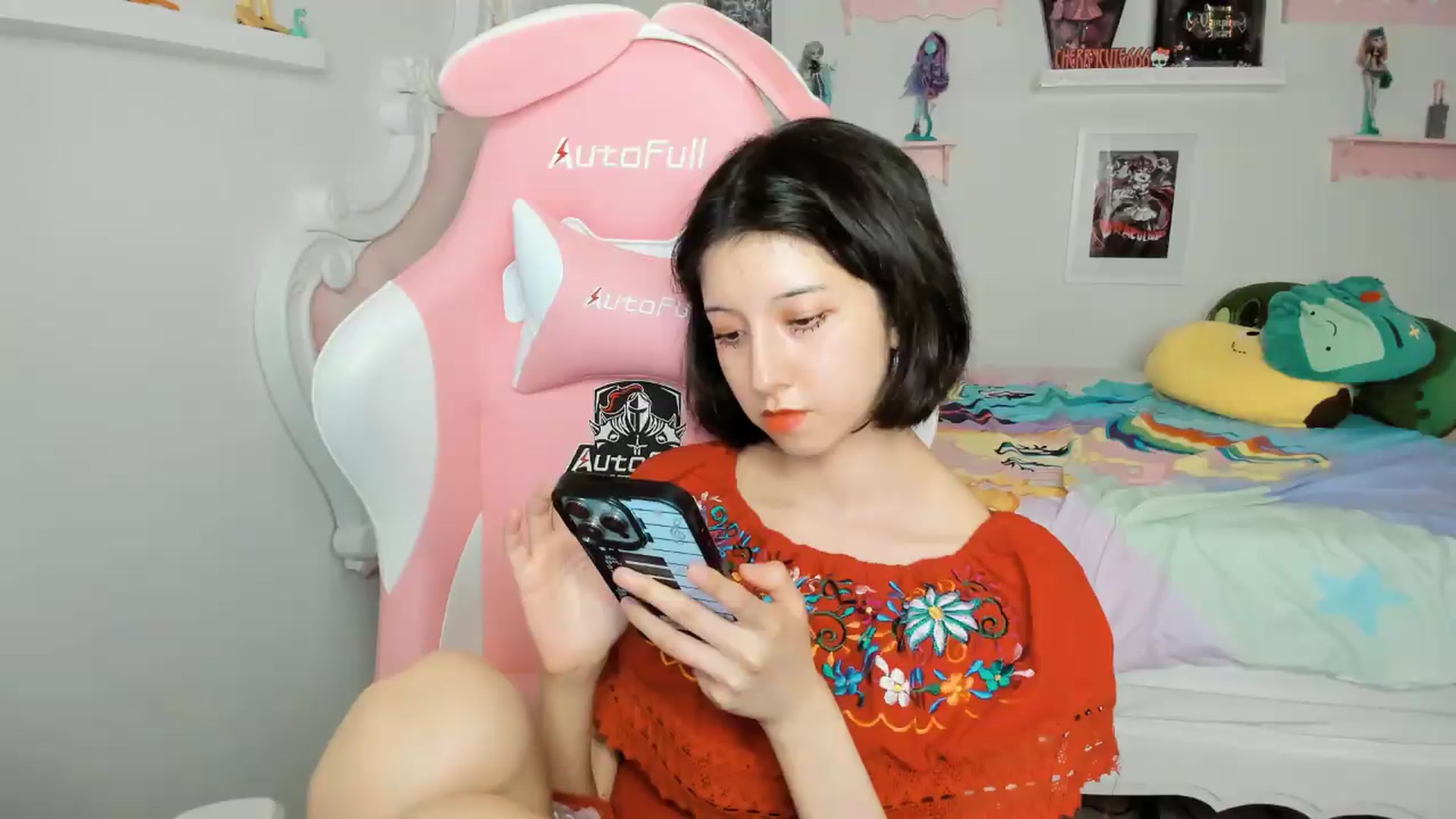 Gallery image thumbnail from Cherrycute666's myfreecams stream on, 05/06/2026, 04:32 image 19 of 20
