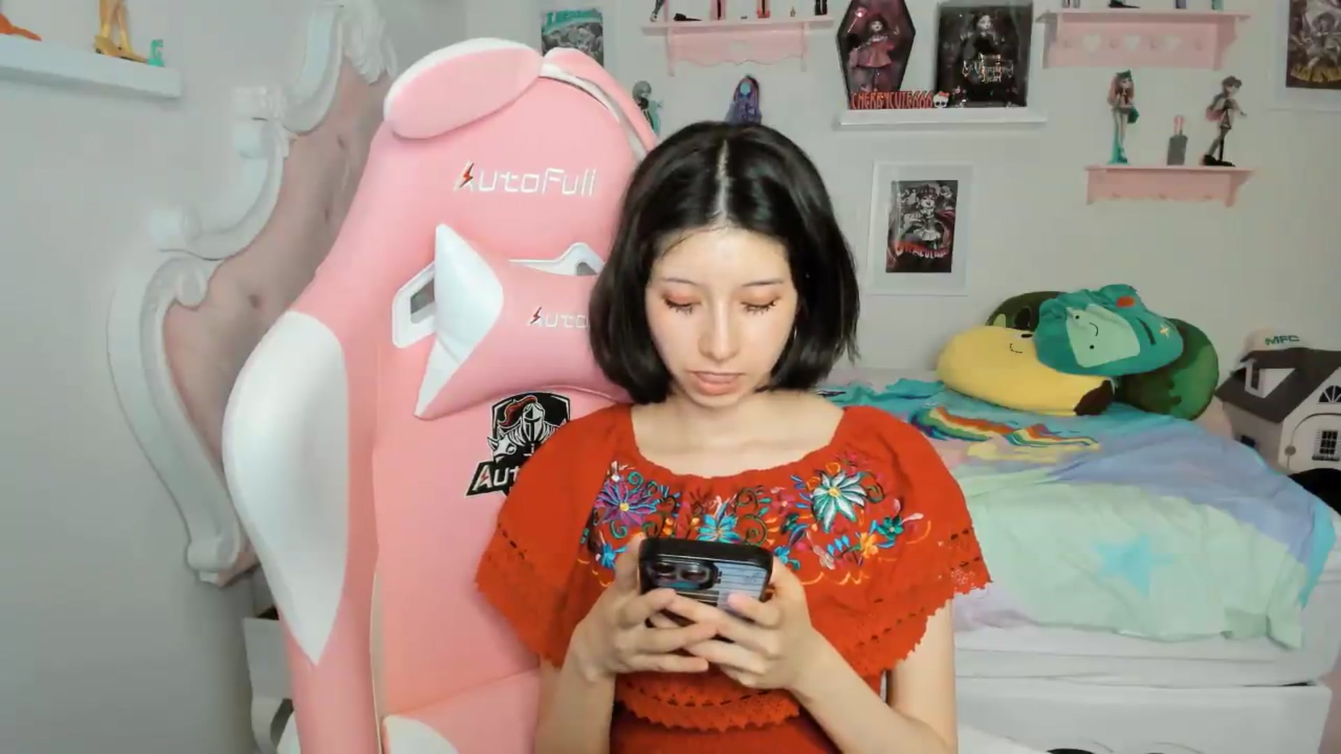 Gallery image thumbnail from Cherrycute666's myfreecams stream on, 05/06/2026, 07:23 image 5 of 20