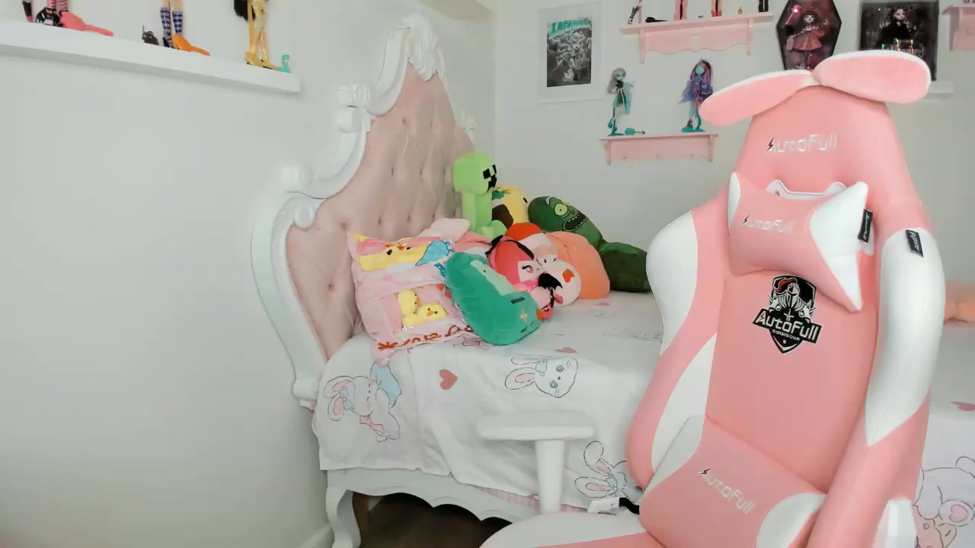 Gallery image thumbnail from Cherrycute666's myfreecams stream on, 05/08/2026, 04:39 image 1 of 20