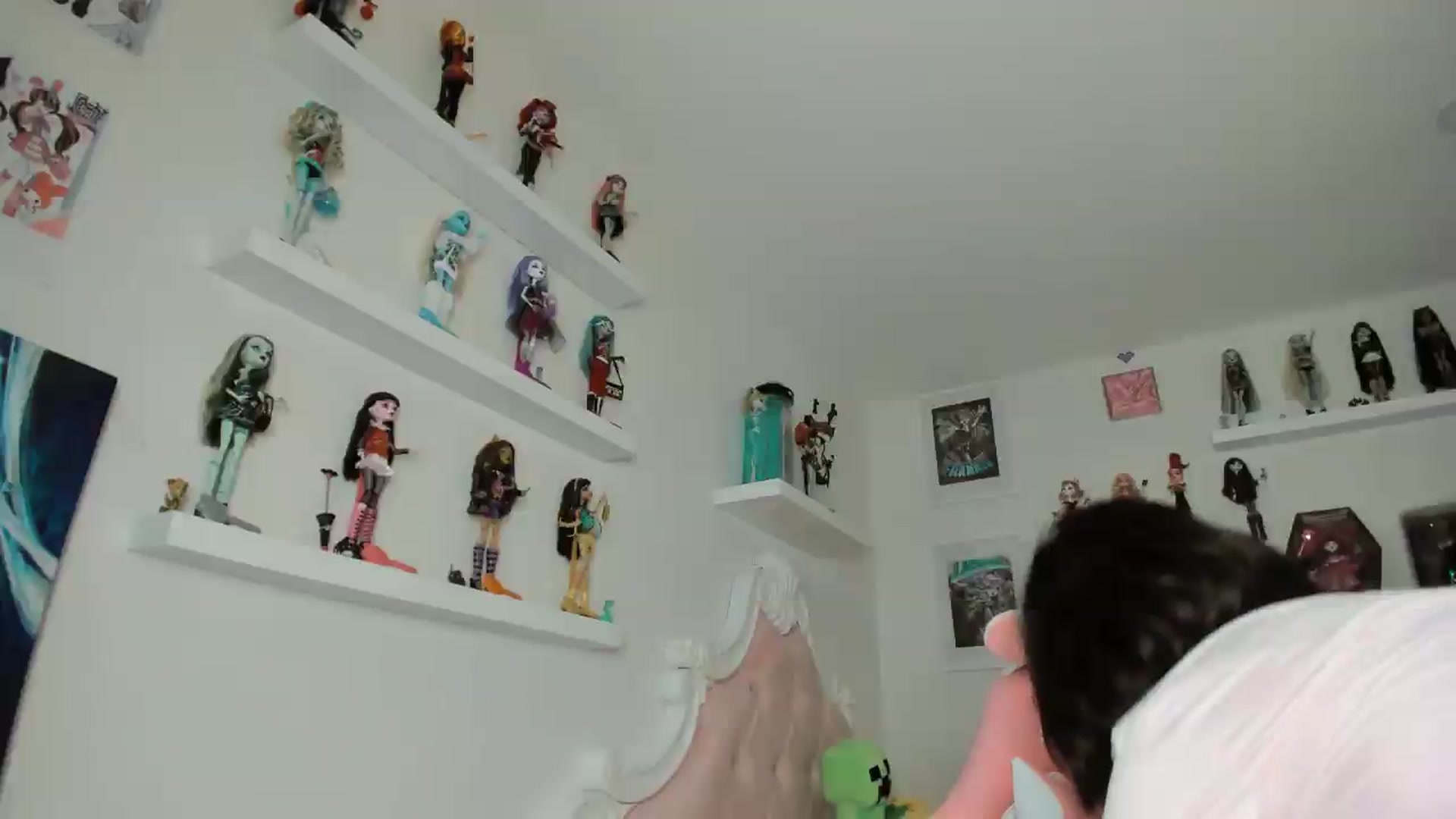 Gallery image thumbnail from Cherrycute666's myfreecams stream on, 05/08/2026, 04:39 image 13 of 20