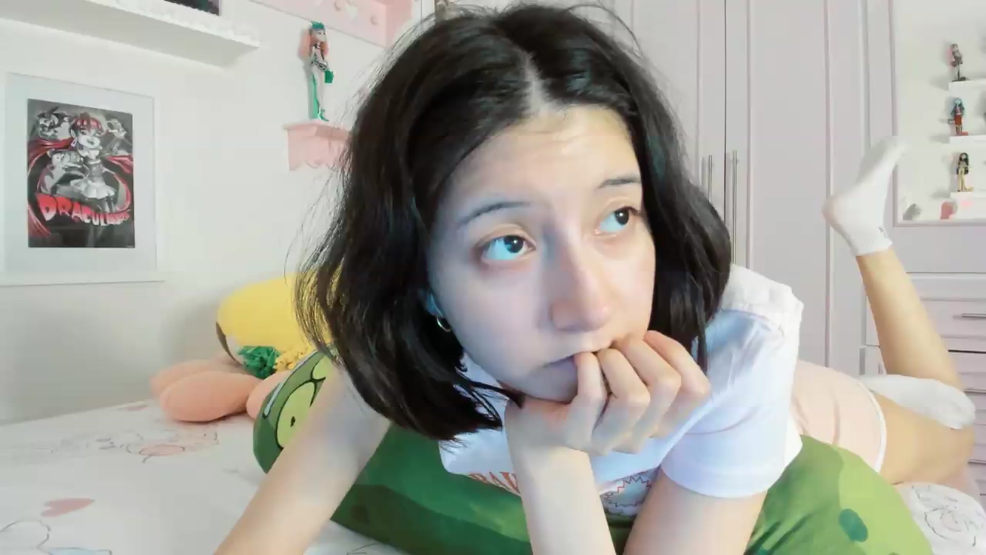 Gallery image thumbnail from Cherrycute666's myfreecams stream on, 05/08/2026, 06:26 image 6 of 20