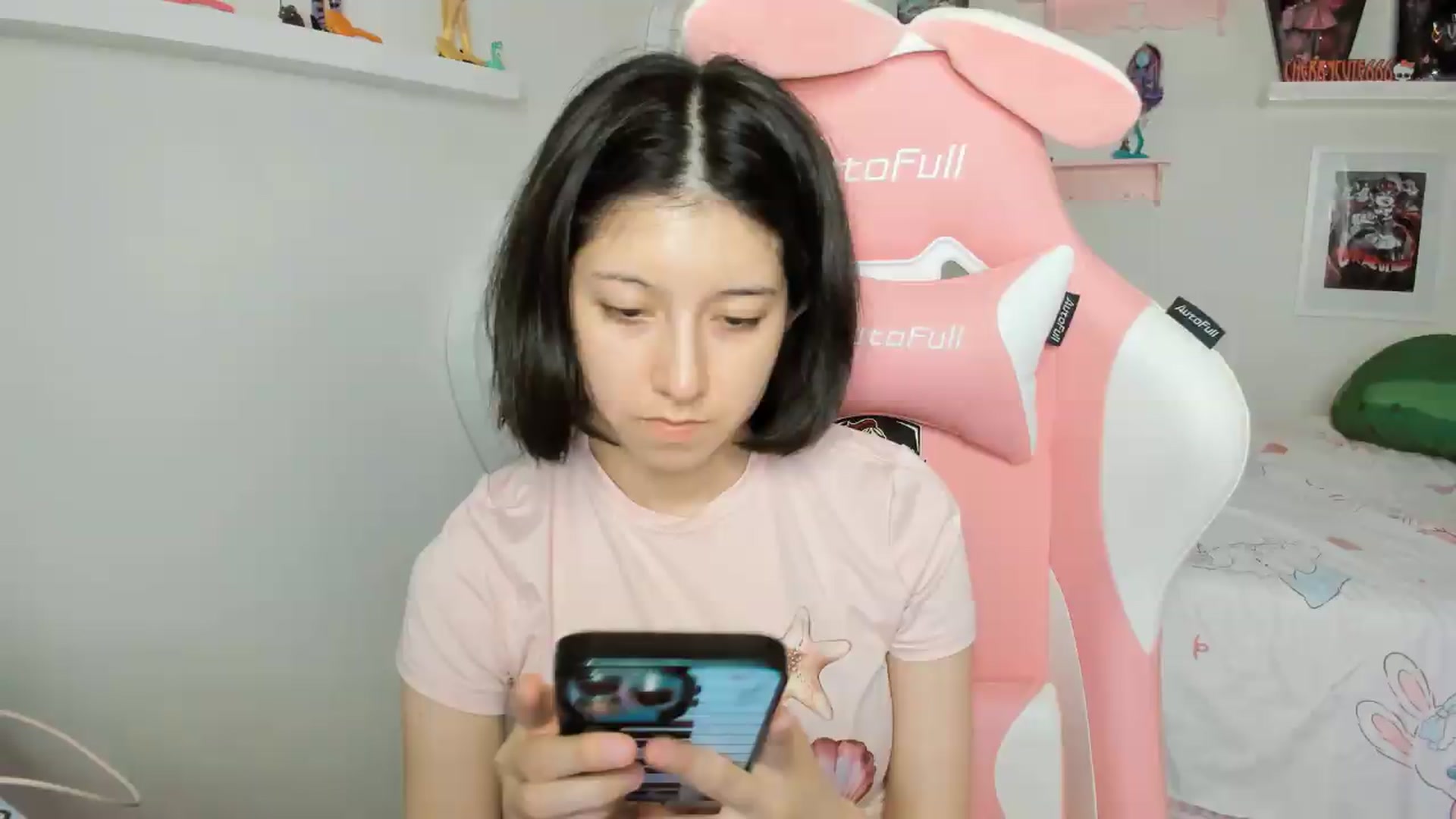 Gallery image thumbnail from Cherrycute666's myfreecams stream on, 05/09/2026, 02:46 image 11 of 20