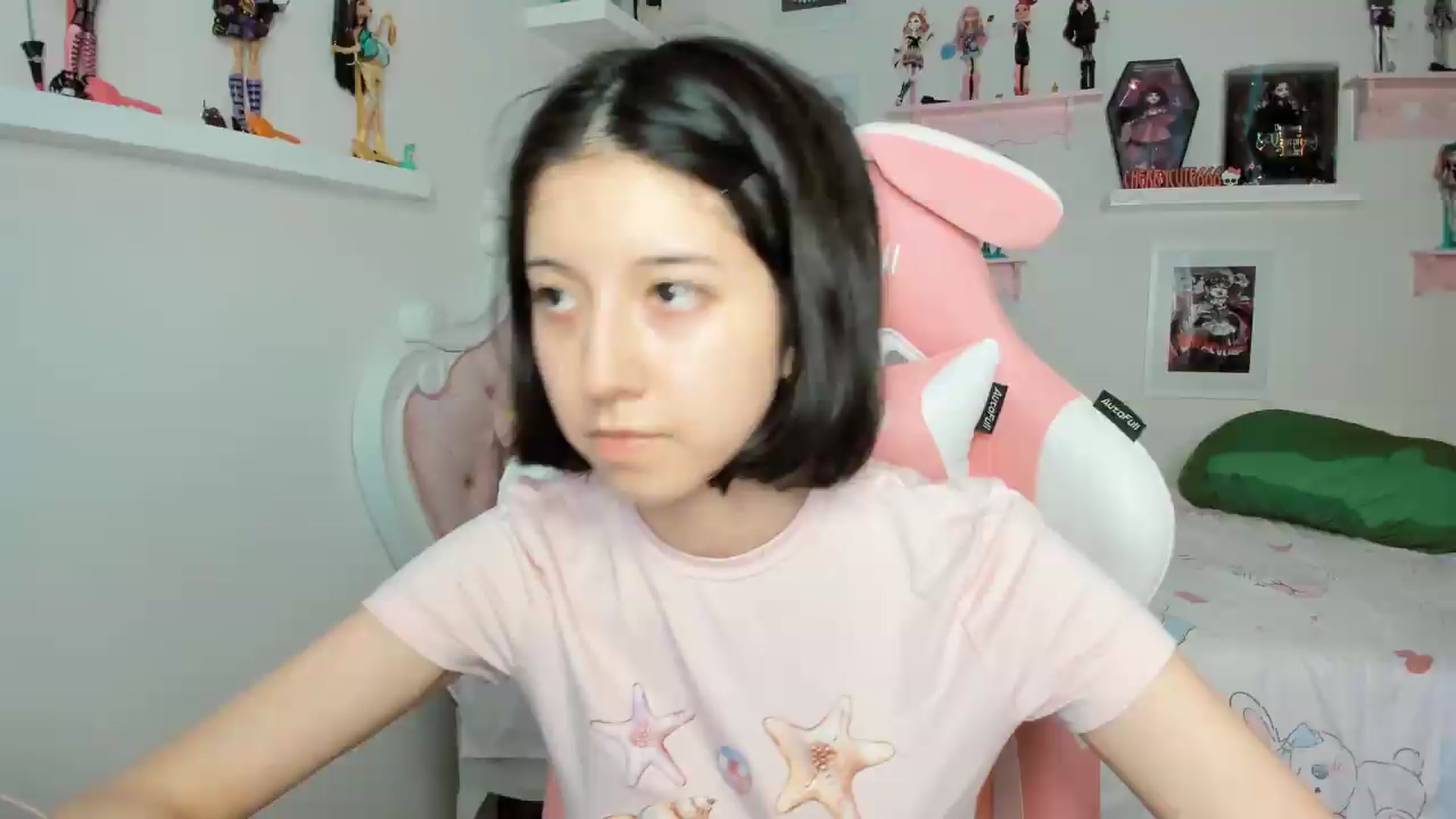 Gallery image thumbnail from Cherrycute666's myfreecams stream on, 05/09/2026, 02:46 image 1 of 20