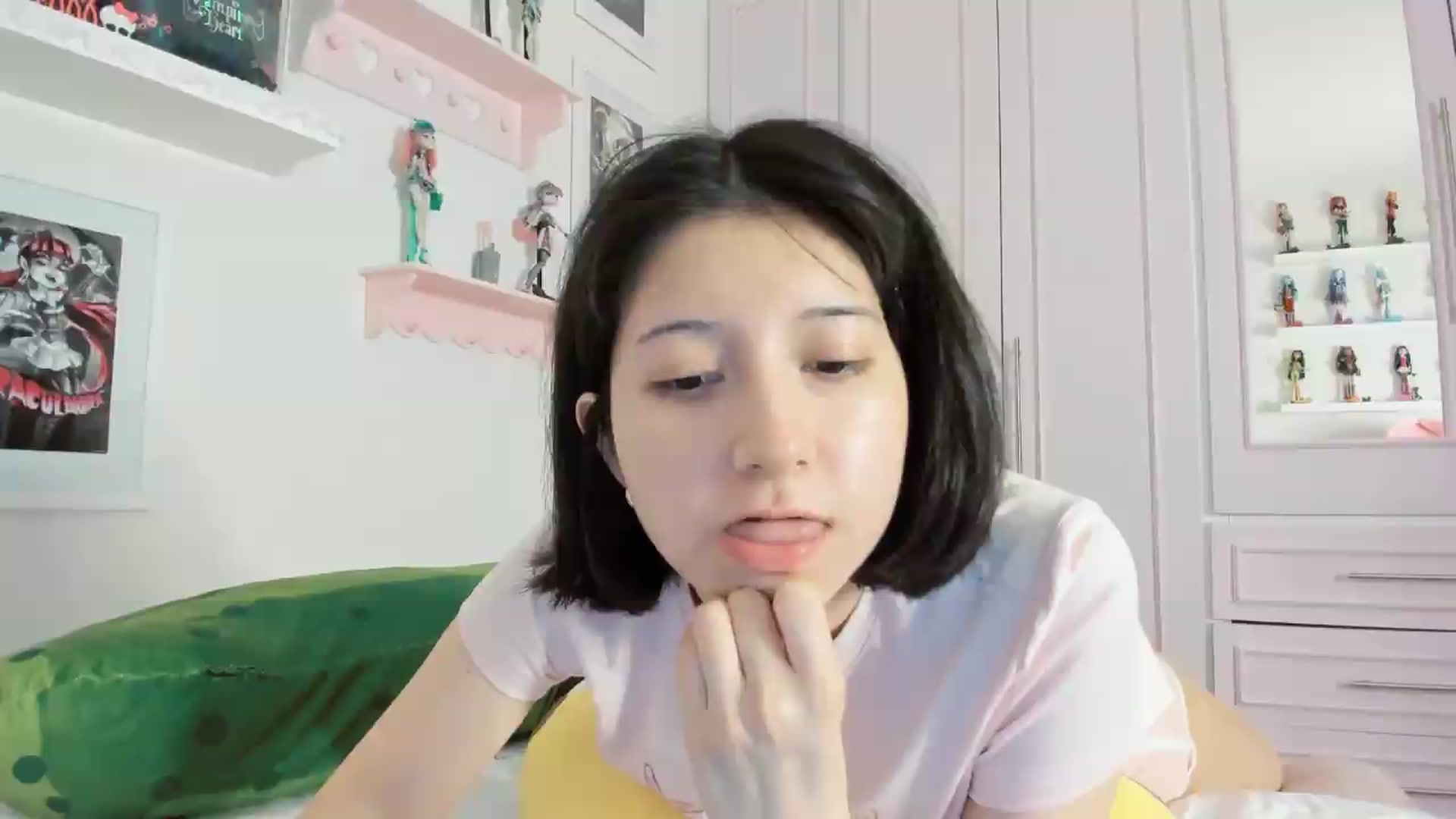 Gallery image thumbnail from Cherrycute666's myfreecams stream on, 05/09/2026, 04:27 image 7 of 20