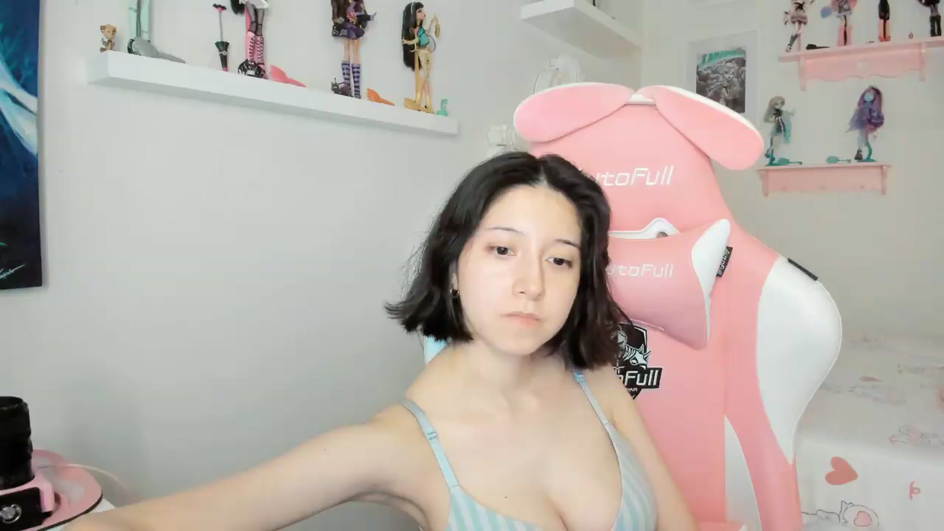 Gallery image thumbnail from Cherrycute666's myfreecams stream on, 05/10/2026, 06:07 image 18 of 20