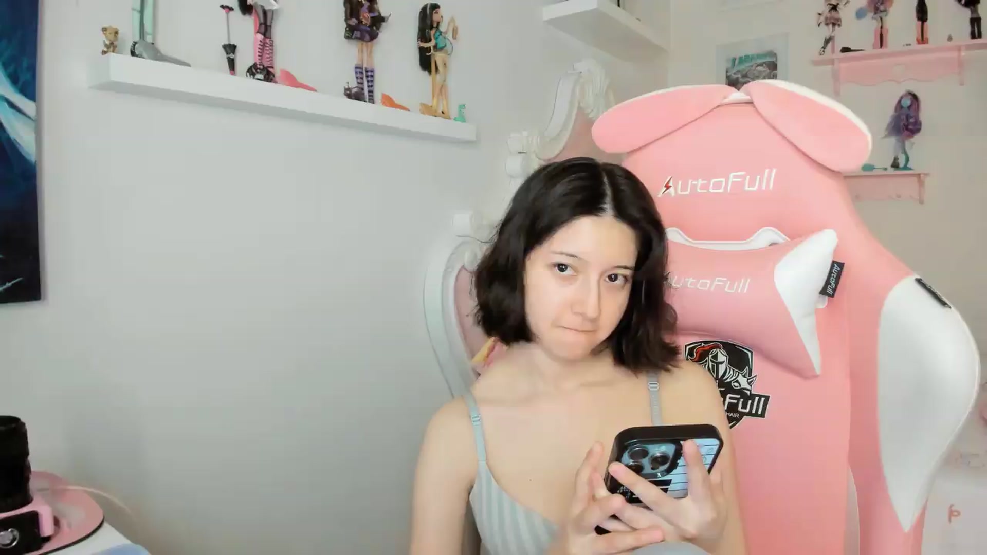 Gallery image thumbnail from Cherrycute666's myfreecams stream on, 05/10/2026, 06:07 image 17 of 20