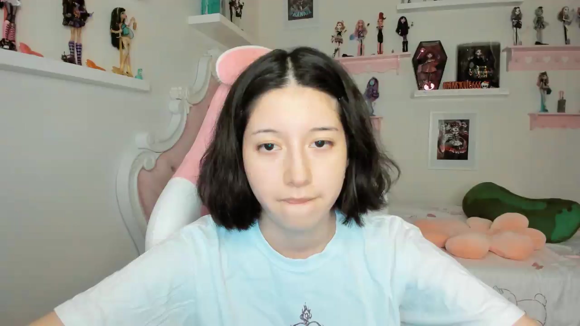 Gallery image thumbnail from Cherrycute666's myfreecams stream on, 05/10/2026, 07:55 image 12 of 20