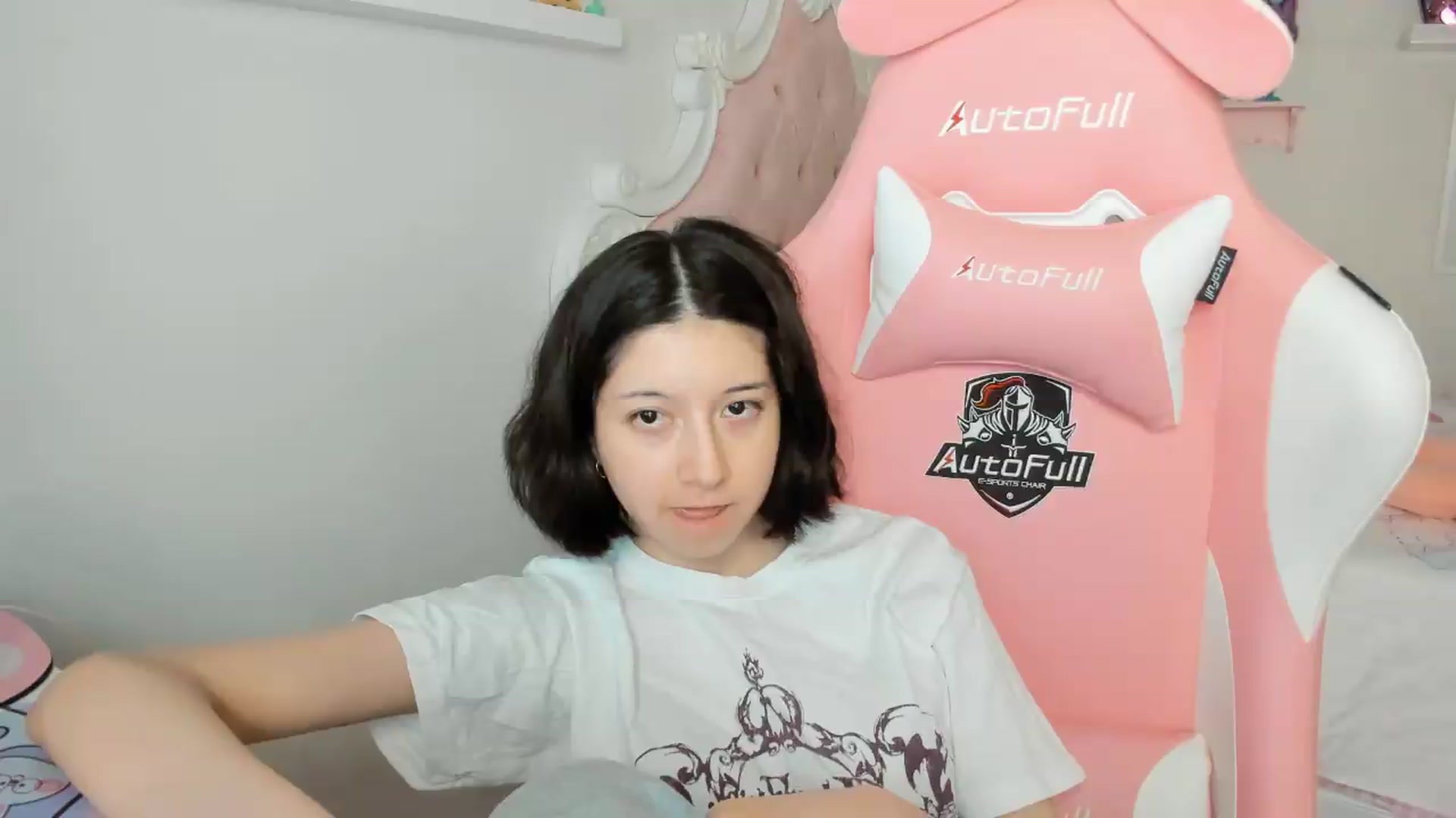 Gallery image thumbnail from Cherrycute666's myfreecams stream on, 05/10/2026, 08:50 image 13 of 20