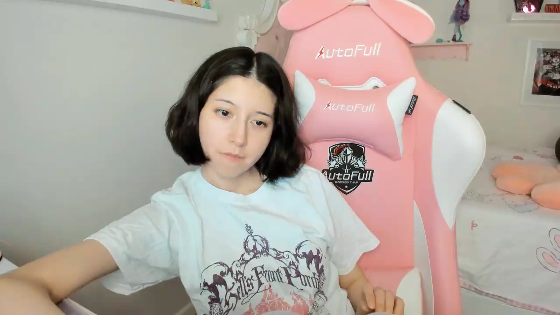 Gallery image thumbnail from Cherrycute666's myfreecams stream on, 05/10/2026, 08:50 image 3 of 20