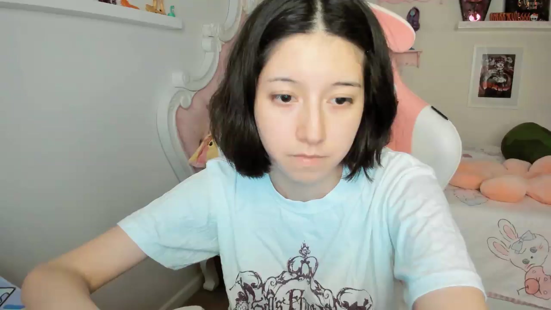 Gallery image thumbnail from Cherrycute666's myfreecams stream on, 05/10/2026, 08:50 image 15 of 20