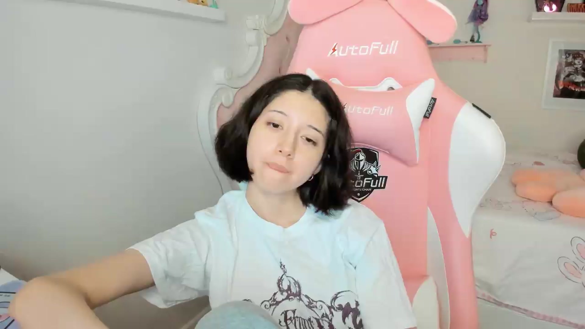 Gallery image thumbnail from Cherrycute666's myfreecams stream on, 05/10/2026, 08:50 image 5 of 20