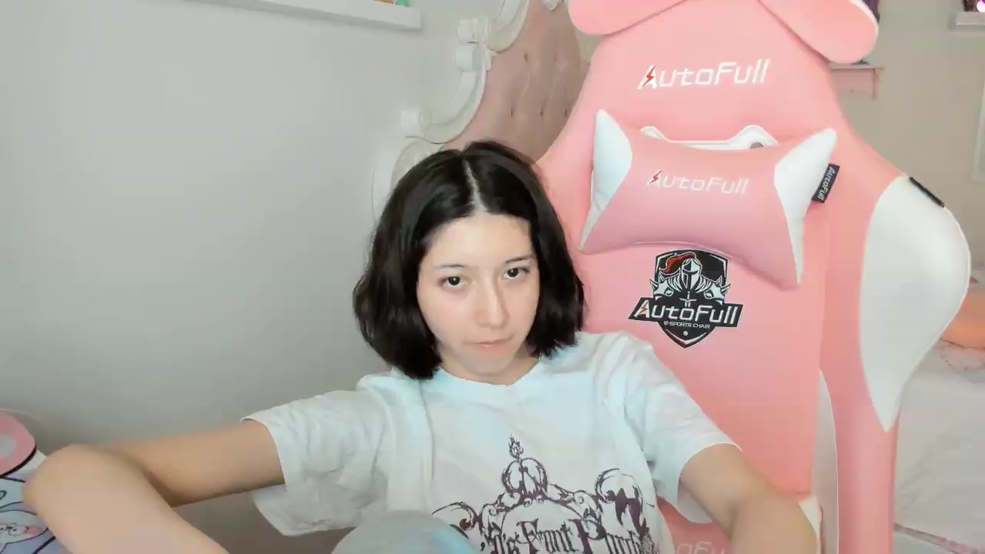 Gallery image thumbnail from Cherrycute666's myfreecams stream on, 05/10/2026, 08:50 image 12 of 20