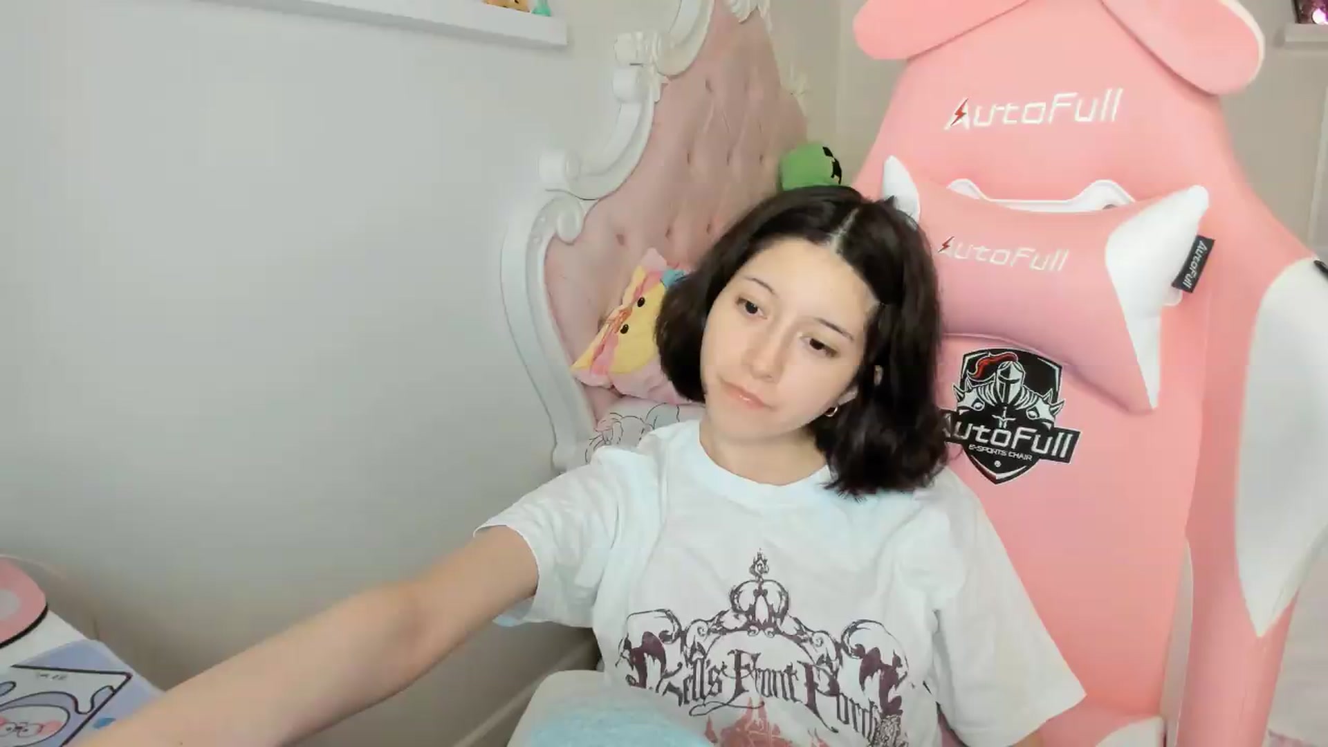 Gallery image thumbnail from Cherrycute666's myfreecams stream on, 05/10/2026, 08:50 image 10 of 20