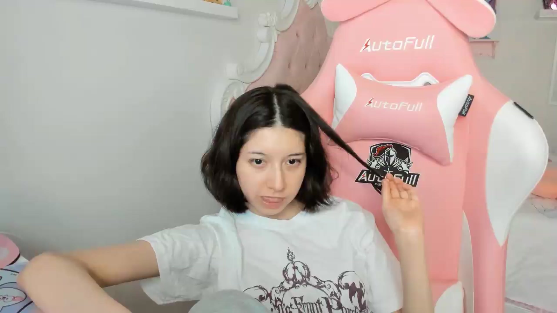 Gallery image thumbnail from Cherrycute666's myfreecams stream on, 05/10/2026, 08:50 image 11 of 20