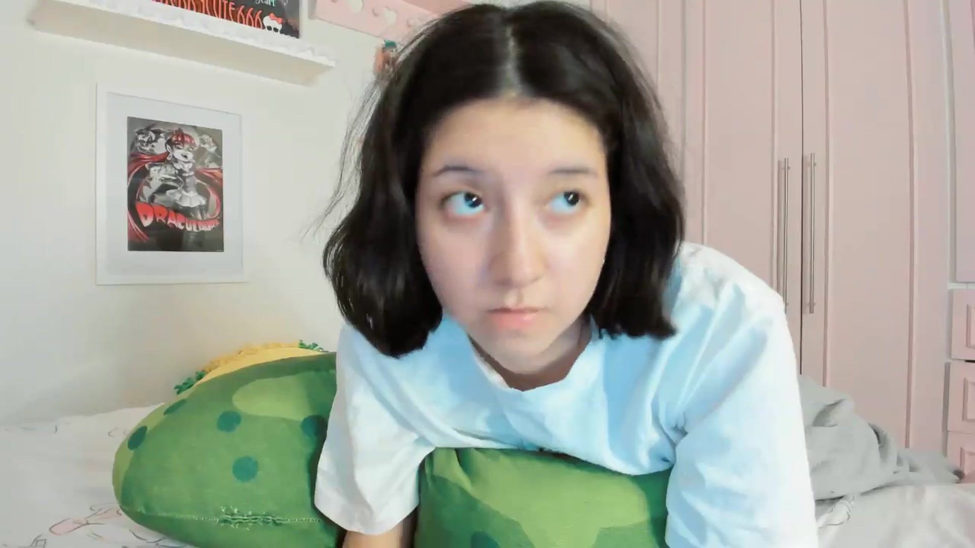 Gallery image thumbnail from Cherrycute666's myfreecams stream on, 05/11/2026, 06:34 image 16 of 20
